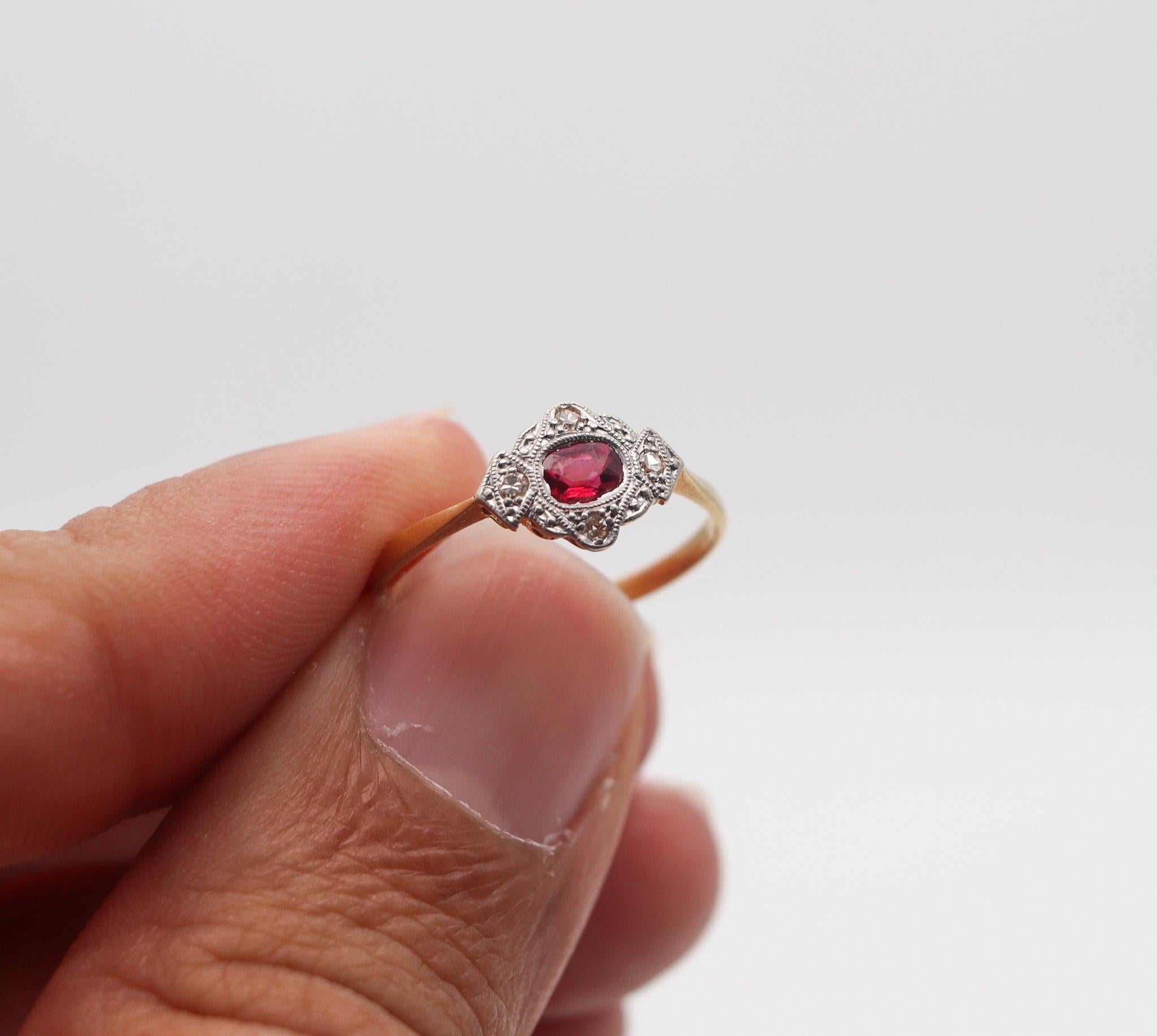 Edwardian 1905 Ring In 18Kt Yellow Gold And Platinum With Diamonds And Ruby For Sale 1