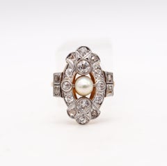 Edwardian 1910 Natural pearl Ring In 18Kt Yellow Gold With 1.36 Ctw In Diamonds