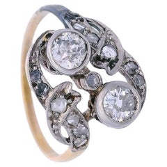 Edwardian 1910 Ring in 18kt Gold and Platinum with Old mine Diamonds