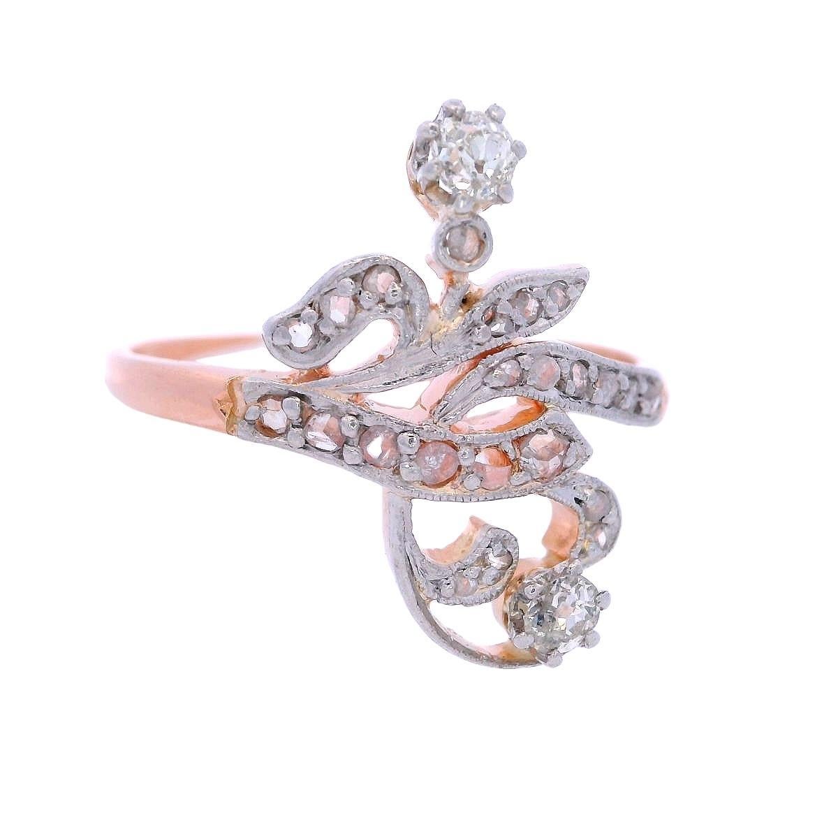 Edwardian 1910 Ring aus 18 Karat Roségold und Platin mit Diamanten (Alteuropäischer Brillantschliff) im Angebot