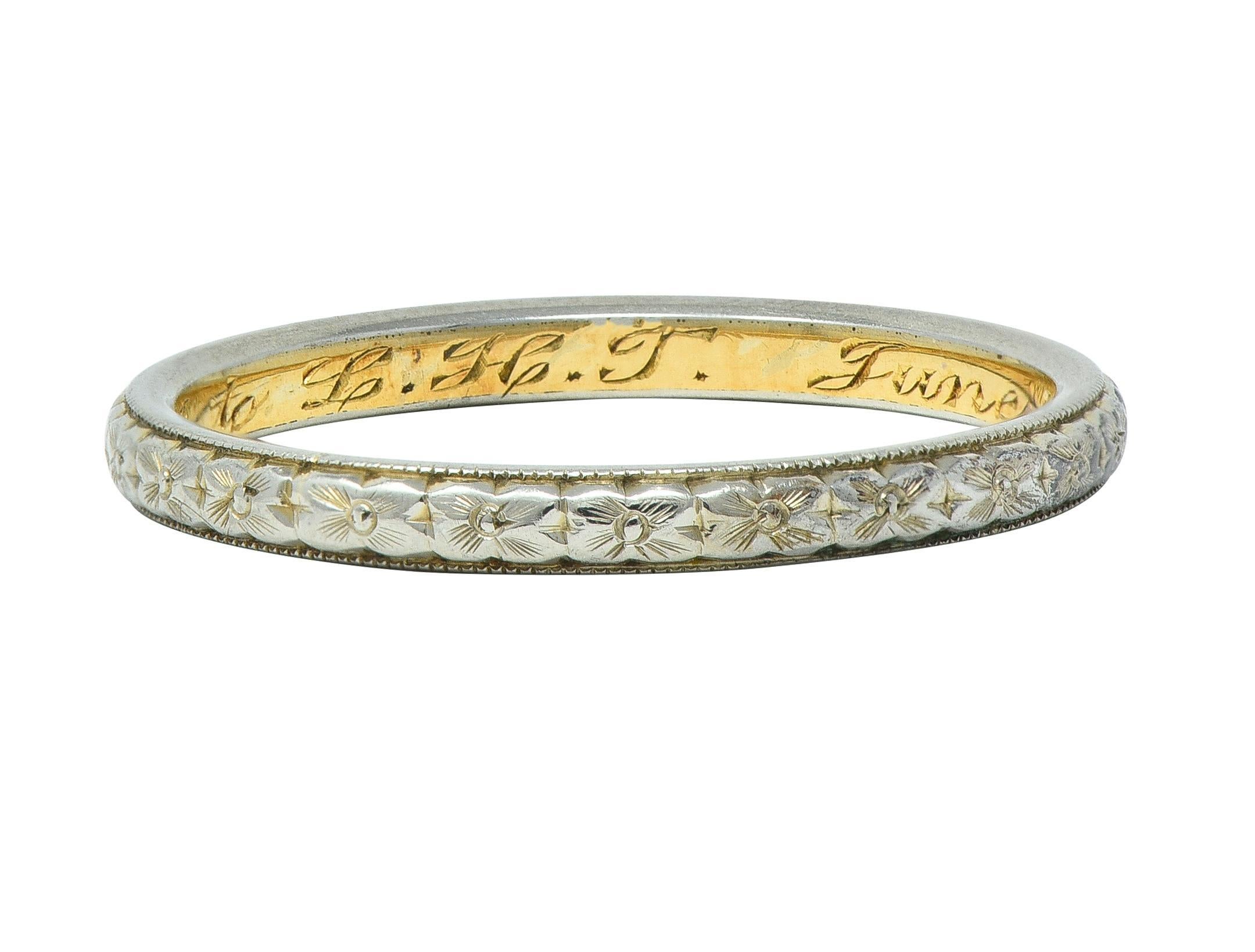 Edwardian 1911 18 Karat Two-Tone Gold Orange Blossom Antique Wedding Band Ring In Excellent Condition In Philadelphia, PA