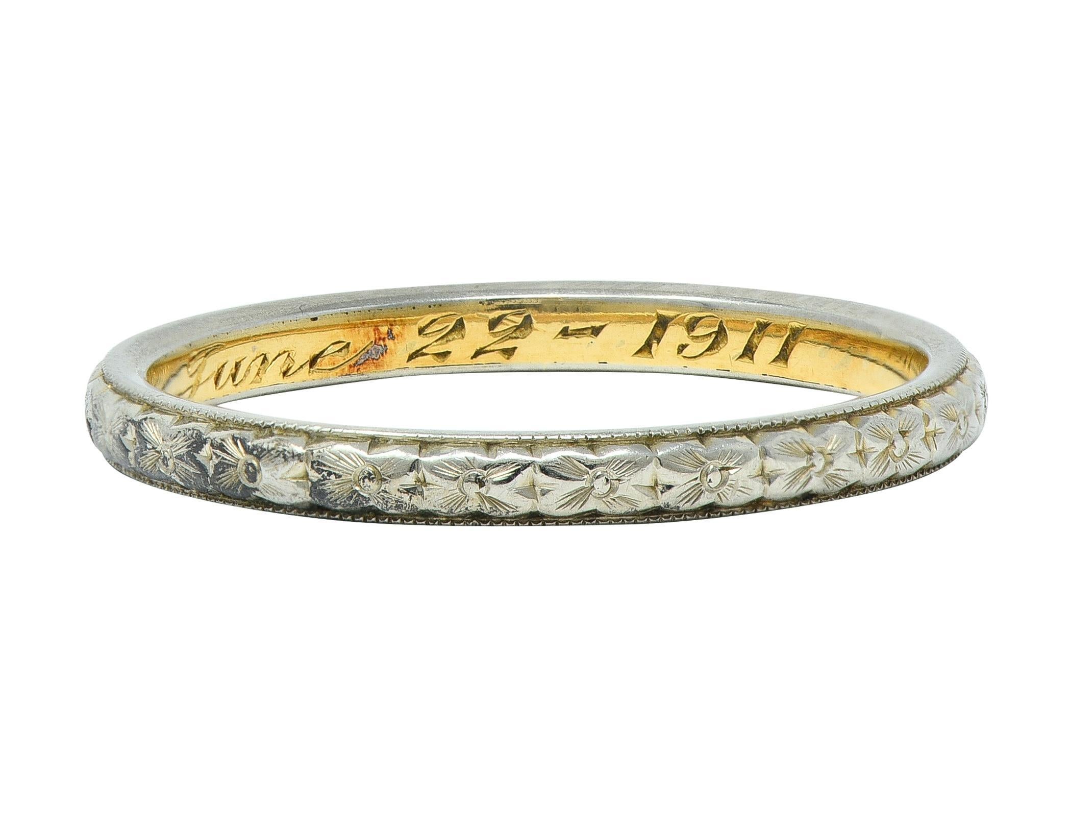 Women's or Men's Edwardian 1911 18 Karat Two-Tone Gold Orange Blossom Antique Wedding Band Ring