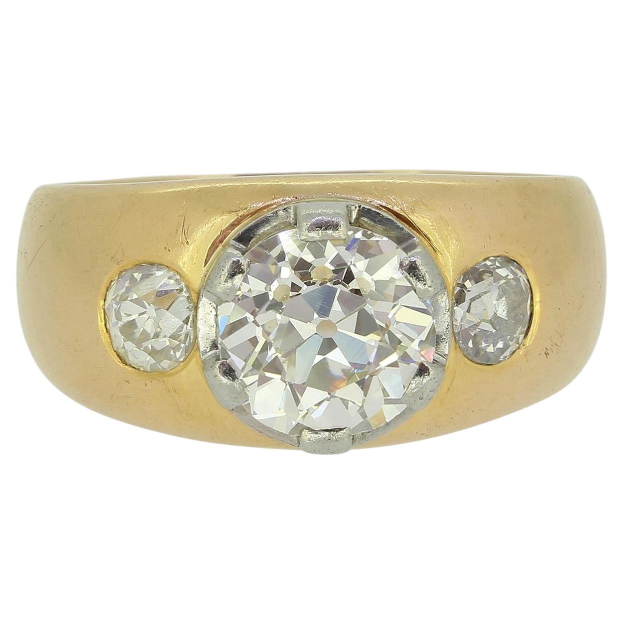 Anello edoardiano con tre pietre e diamanti da 2.00 carati