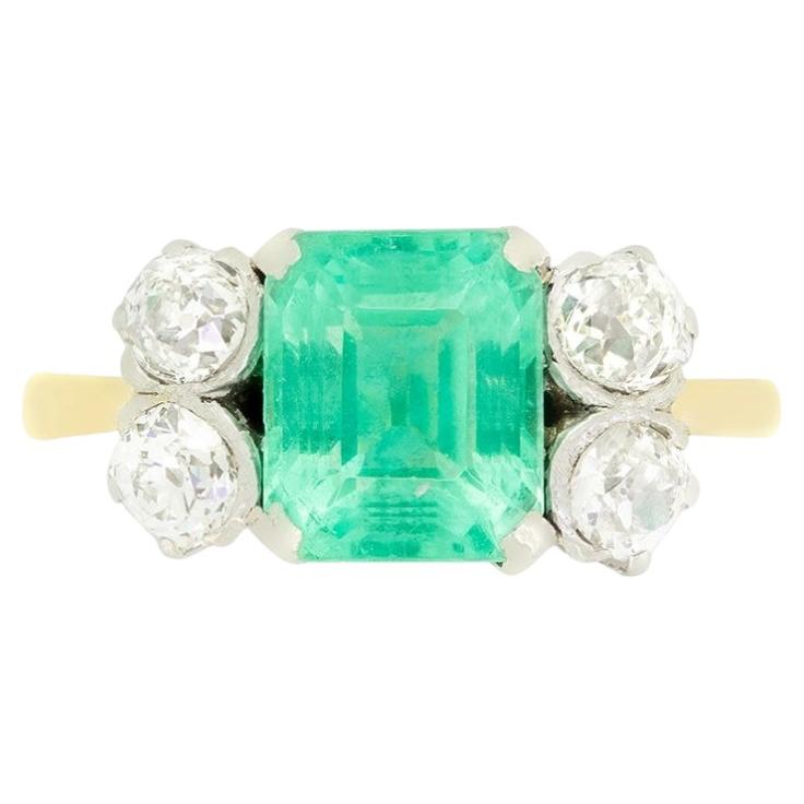 Edwardian 2.00ct Emerald and Diamond Five Stone Ring, c.1910s