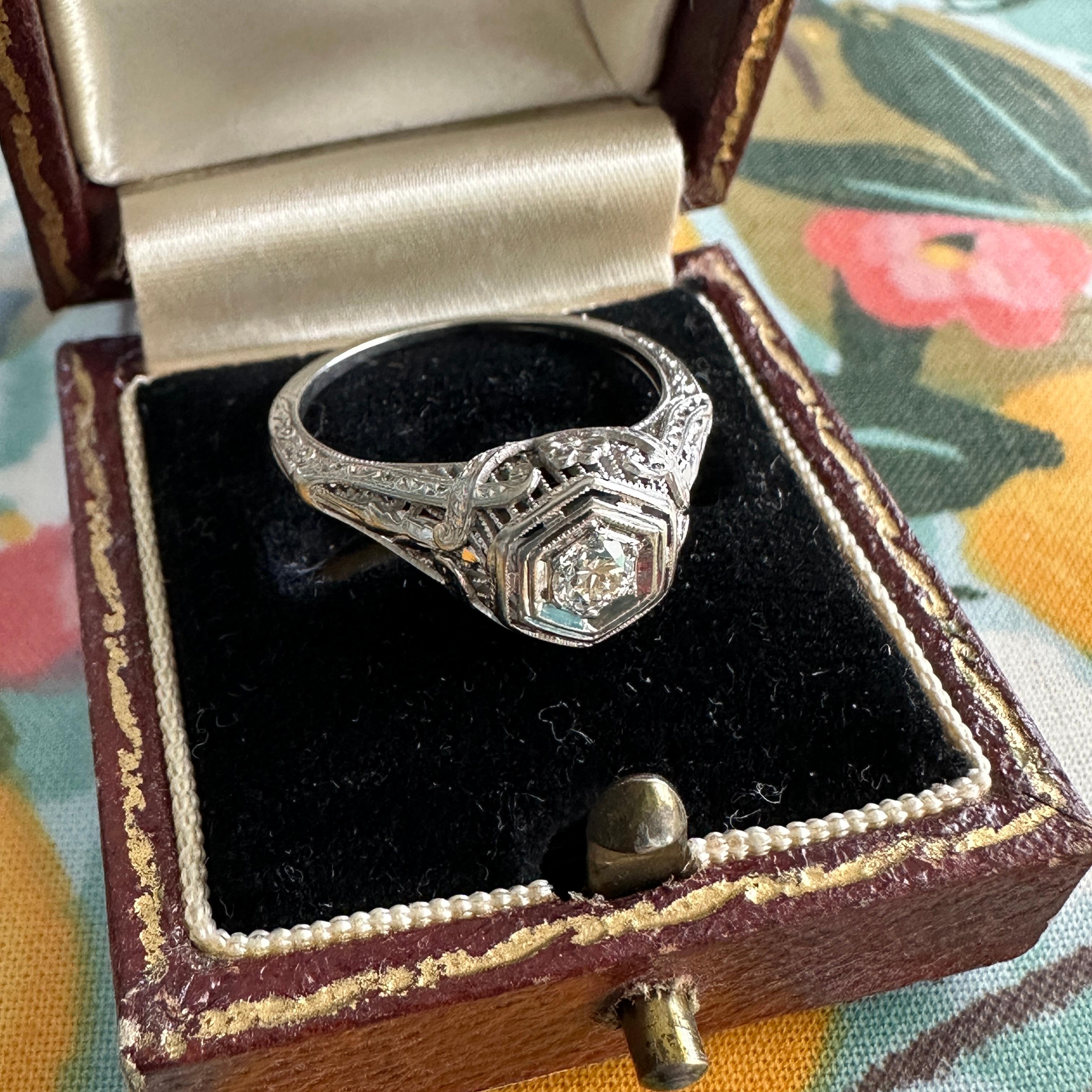 Edwardian .20ct Diamond 18K White Gold Filigree Engagement Ring For Sale 2