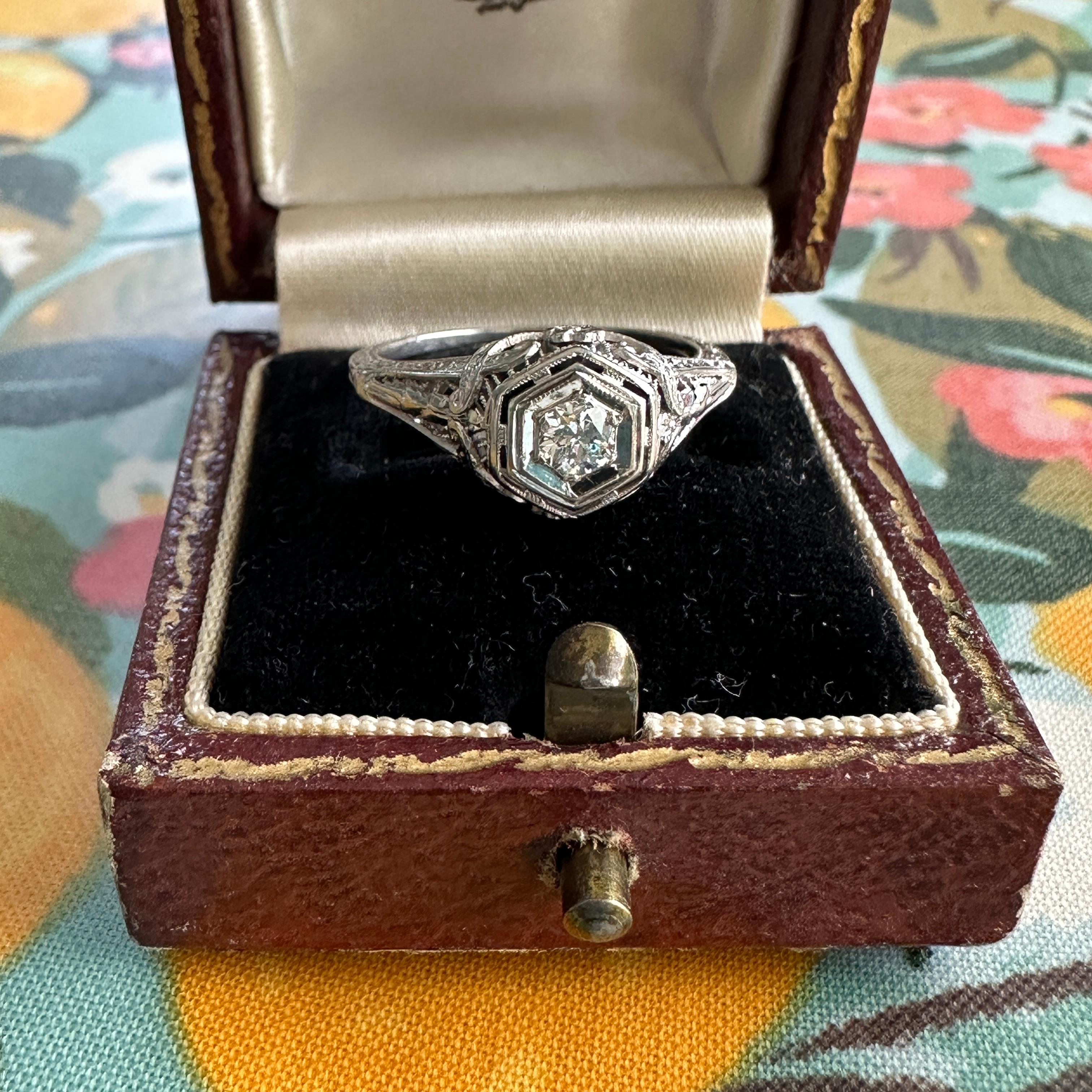 Edwardian .20ct Diamond 18K White Gold Filigree Engagement Ring For Sale 3