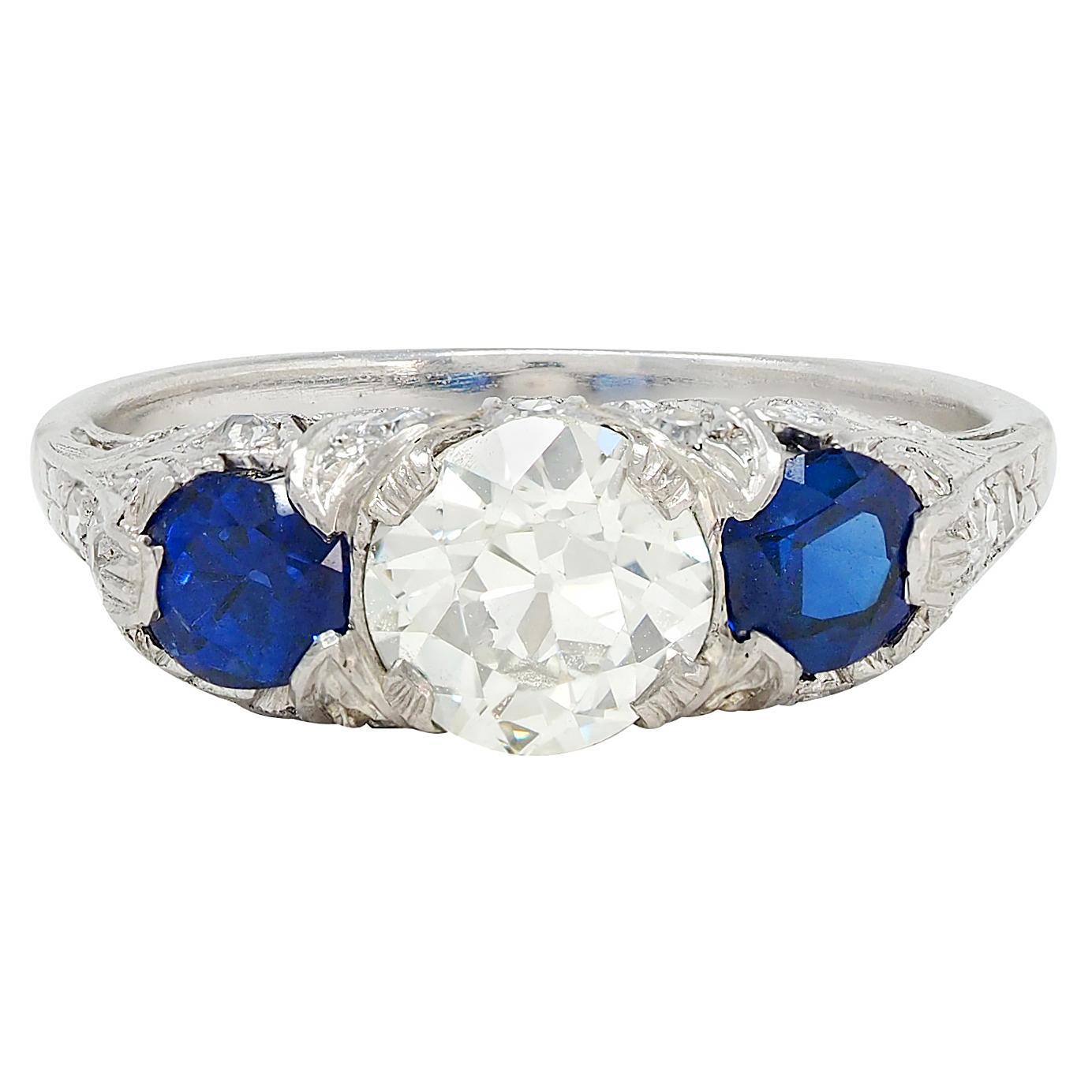 Edwardian 2.10 CTW Saphir Diamant Platin Antik Foliate Drei Stein Ring