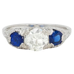 Edwardian 2.10 CTW Saphir Diamant Platin Antik Foliate Drei Stein Ring