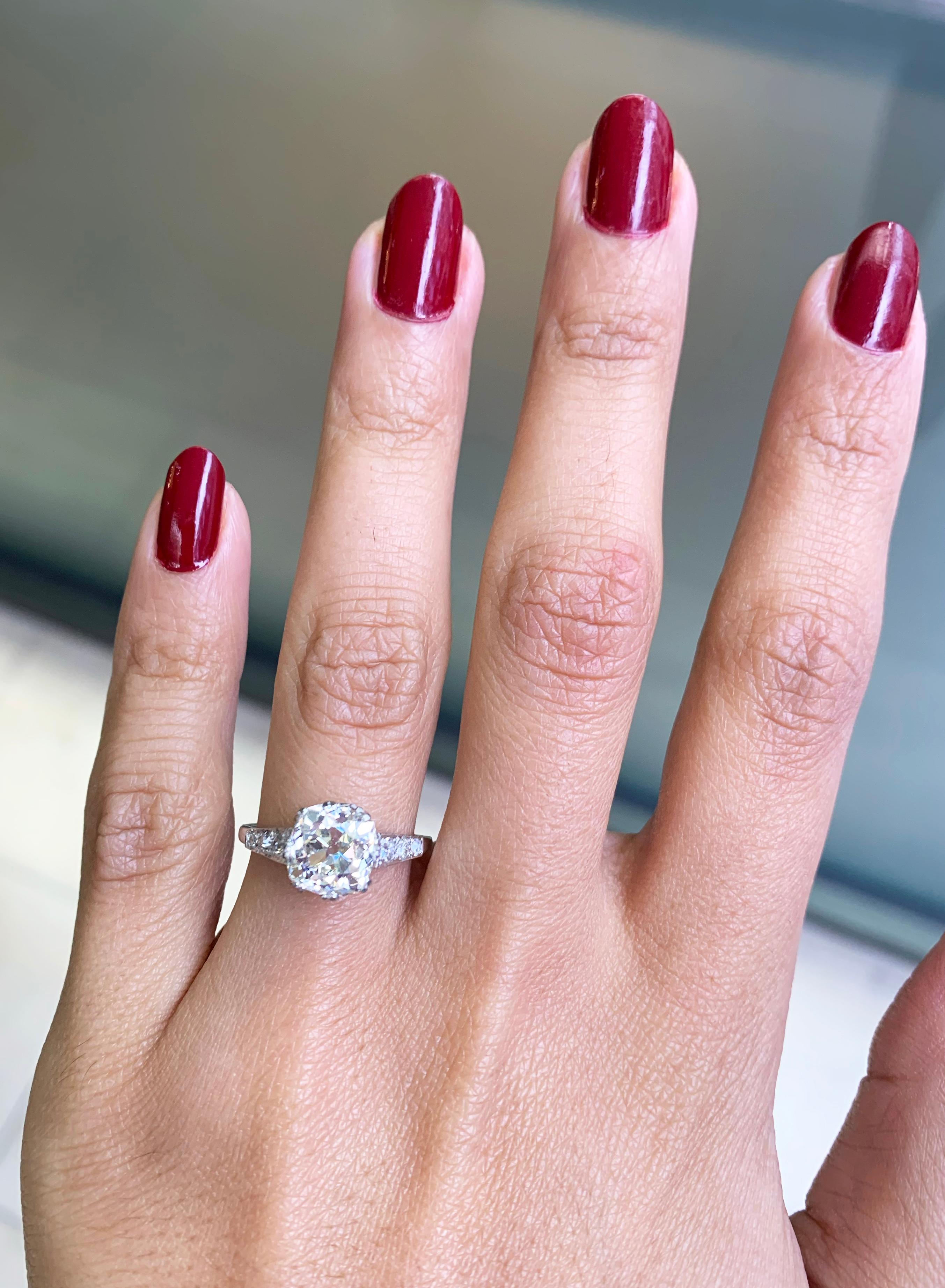 Women's Edwardian 2.26ct Old Mine Cut Diamond Platinum Engagement Ring, Circa 1910 For Sale