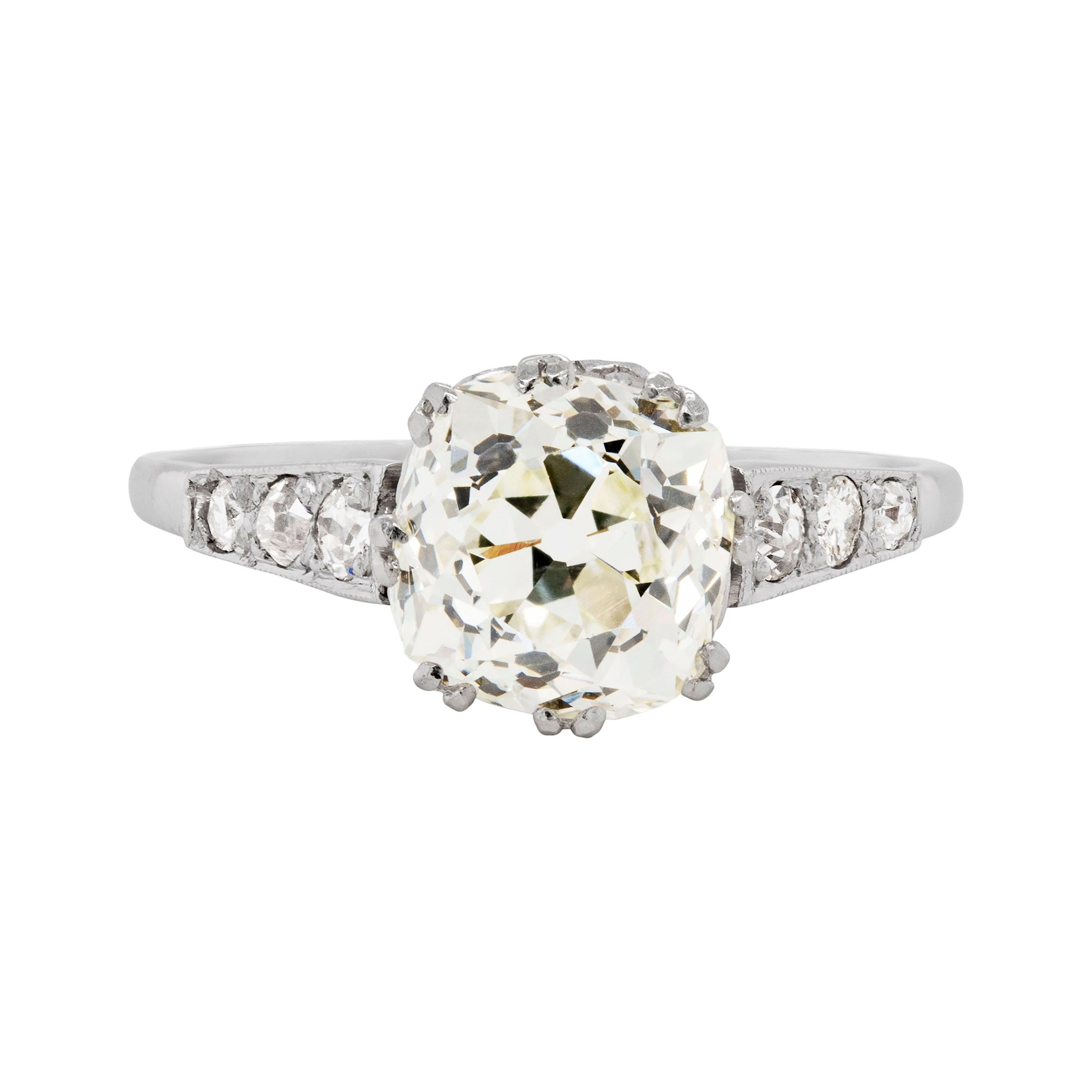 Edwardian 2.26ct Old Mine Cut Diamond Platinum Engagement Ring, Circa 1910 For Sale