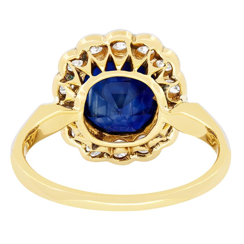 Anillo eduardiano de zafiro y diamantes de 2,30 ct, c.1910 Corte cojín antiguo en venta
