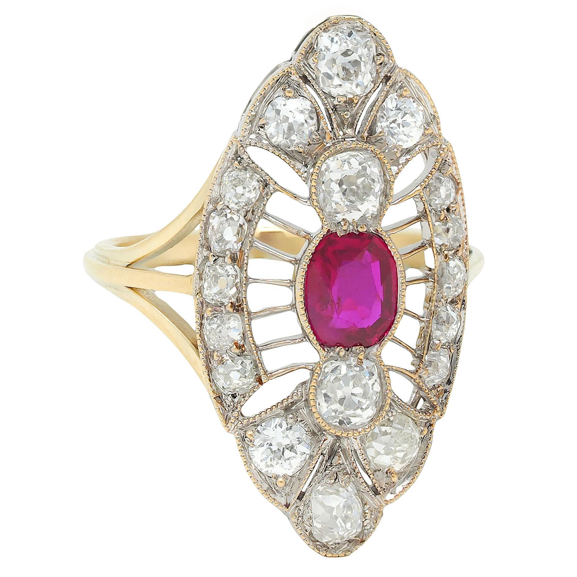 Edoardiano Anello da cena edoardiano con diamante e rubino da 2,32 CTW in oro bicolore 18 carati con navetta antica in vendita