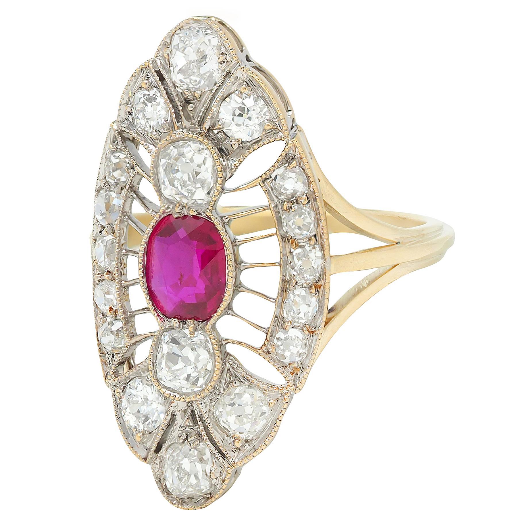 Anello da cena edoardiano con diamante e rubino da 2,32 CTW in oro bicolore 18 carati con navetta antica in vendita 1