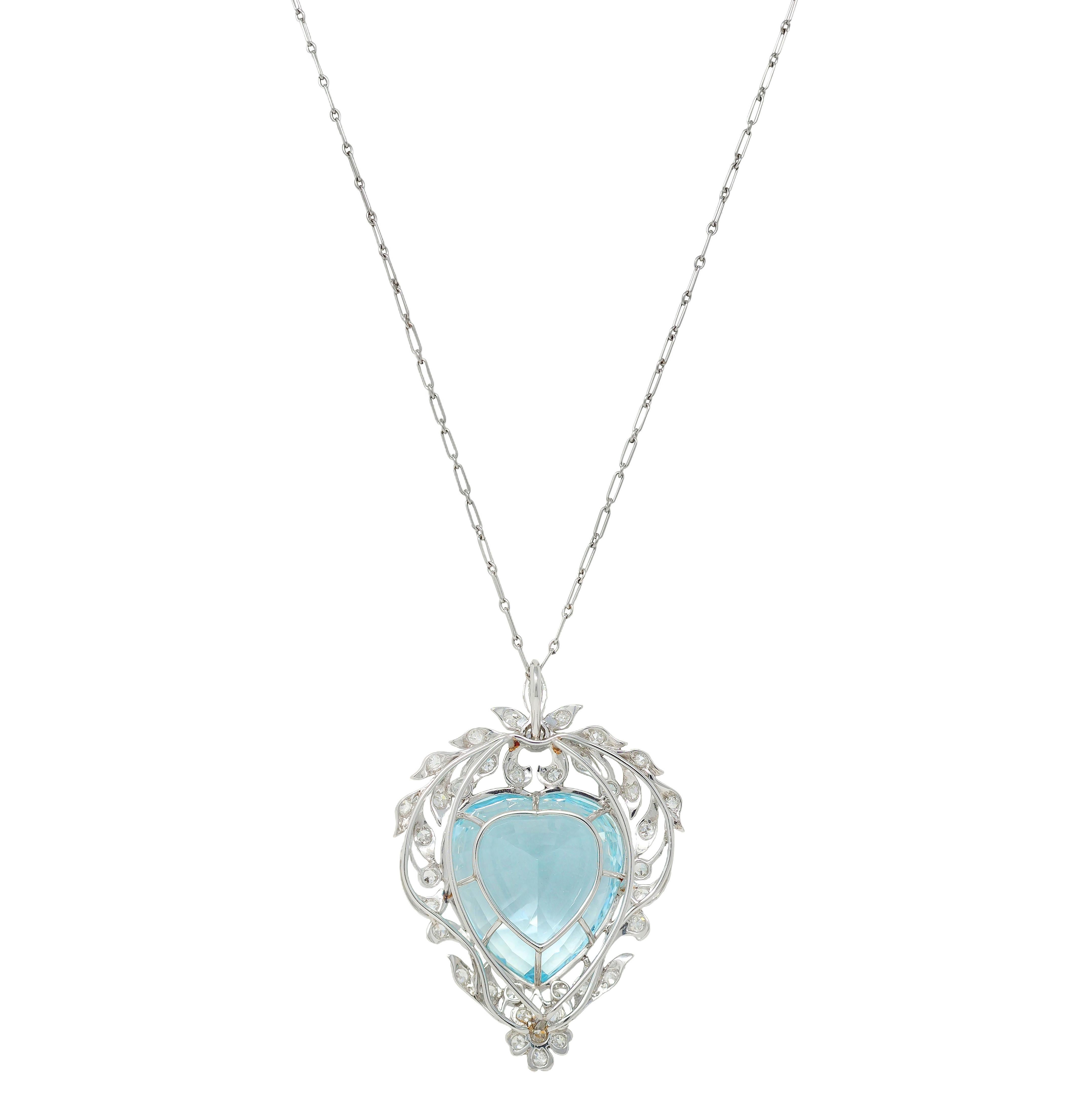 Collana con ciondolo a cuore antico in platino con diamante e acquamarina da 23,70 CTW Edwardian In condizioni ottime in vendita a Philadelphia, PA