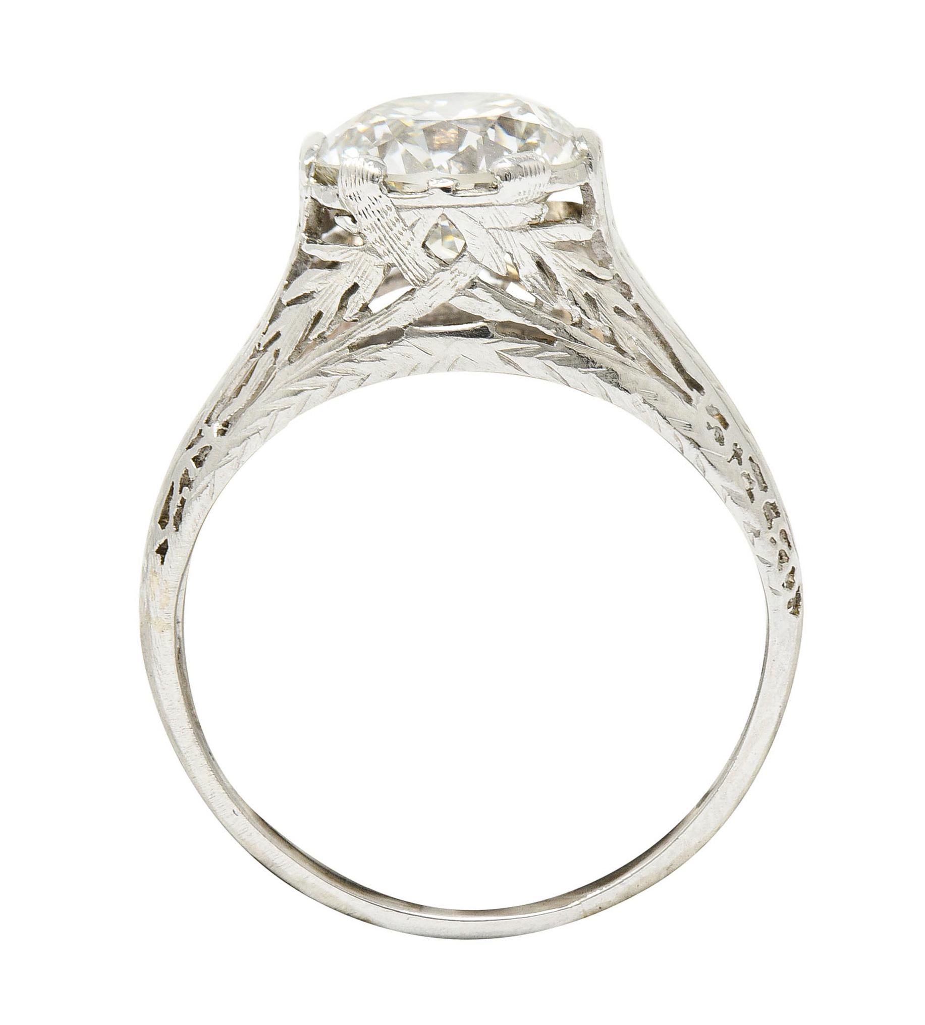 Edwardian 2.41 Carats Diamond Platinum Pinecone Engagement Ring For Sale 1
