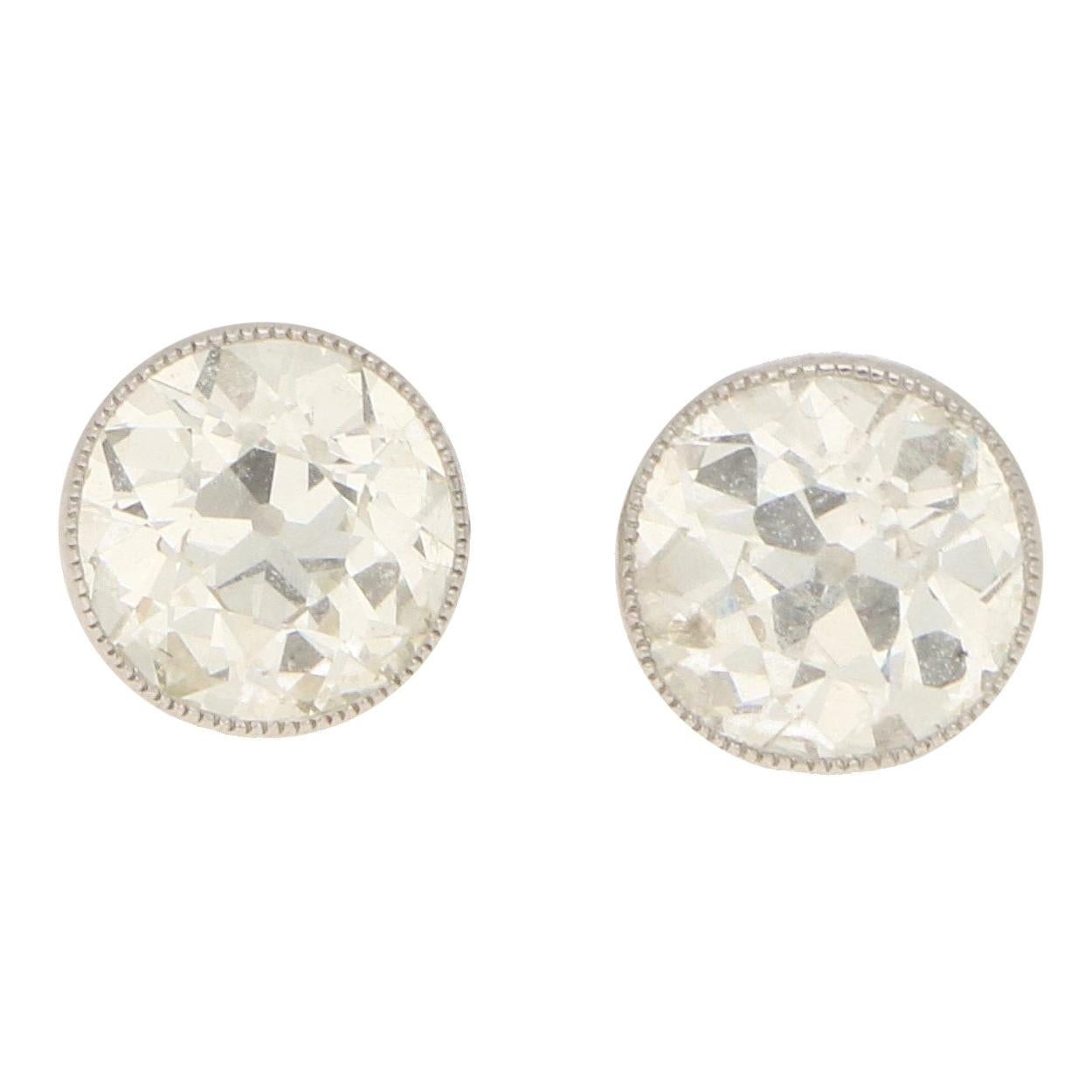 Edwardian 2.50 Carat Old Mine-Cut Diamond Stud Earrings in Platinum