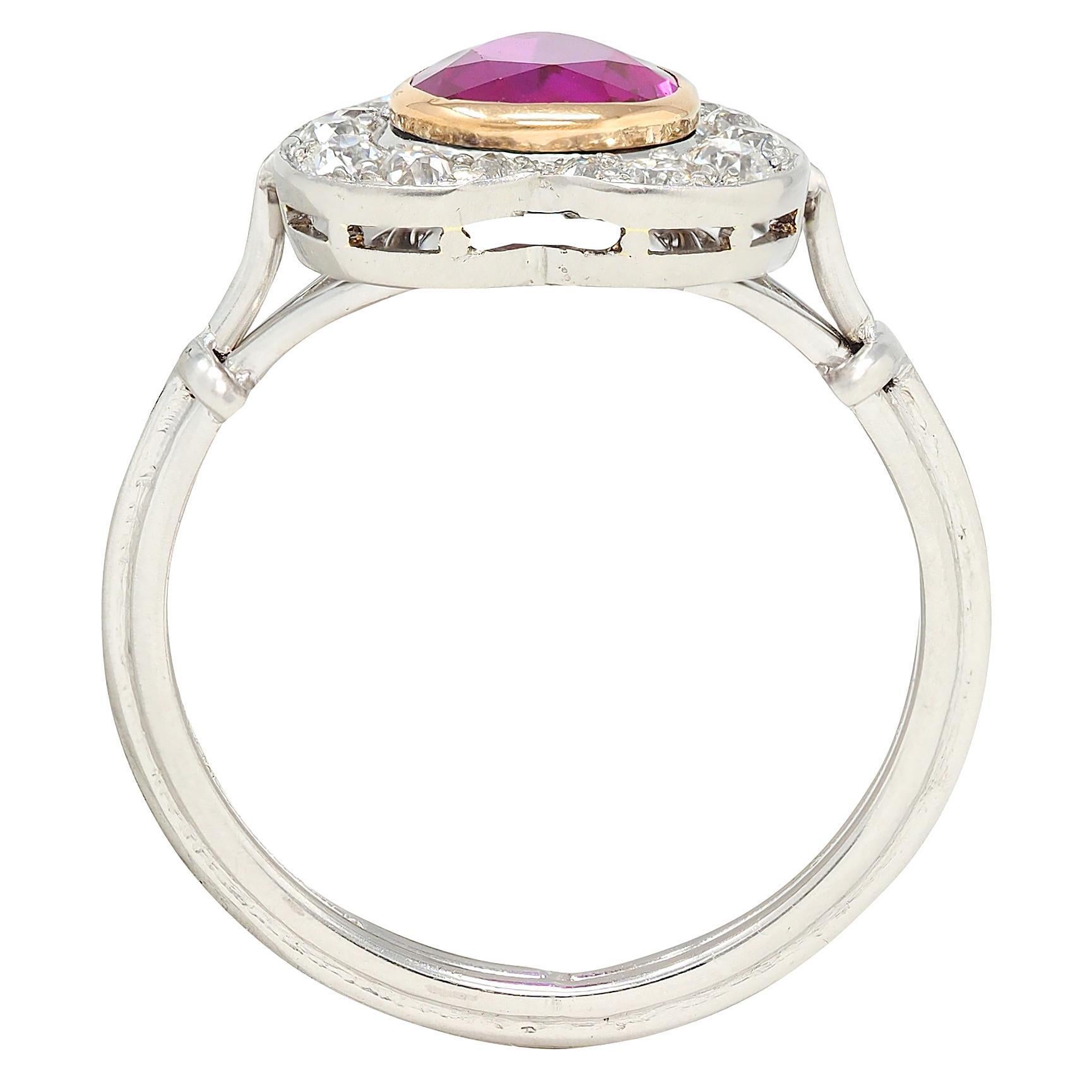 Edwardian 2.50 CTW No Heat Burma Ruby Diamond 14K Gold Heart Antique Halo Ring en venta 2