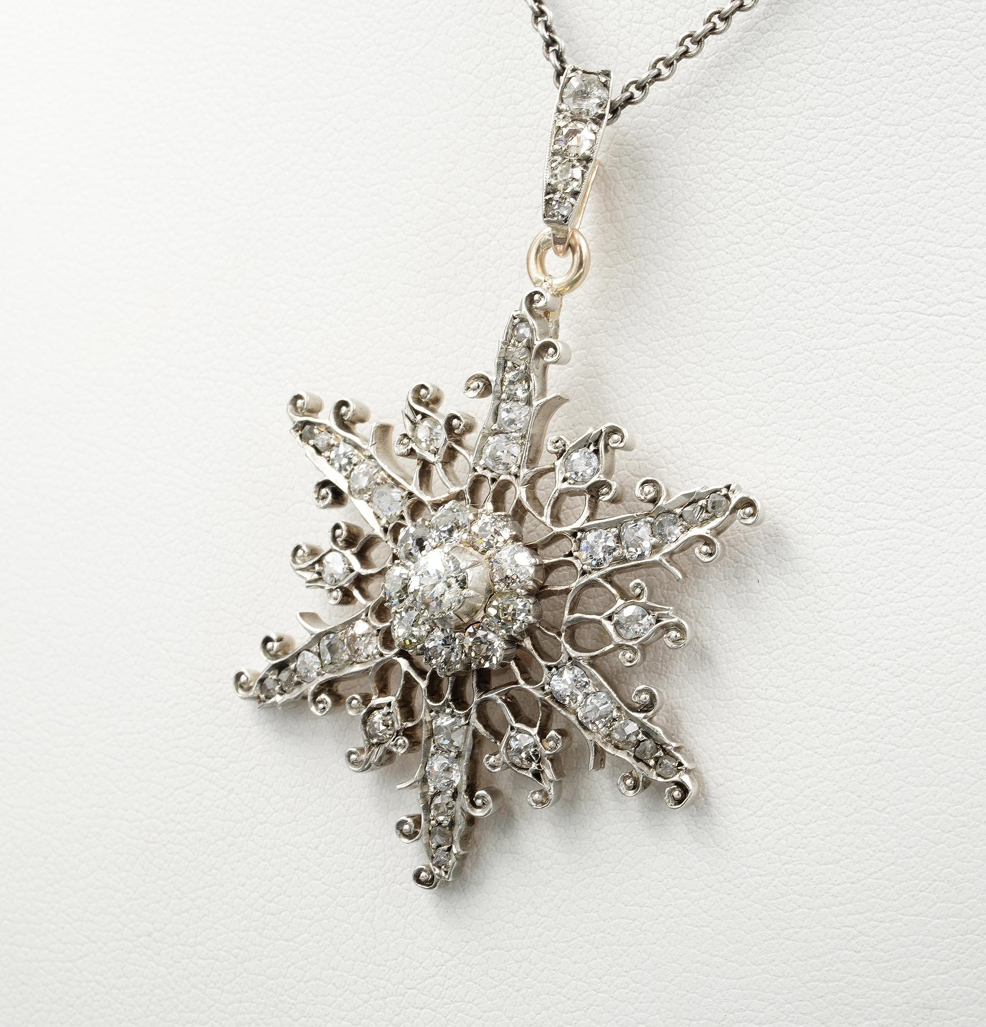 Women's or Men's Edwardian 2.55 Ct Diamond Snowflake Pendant For Sale