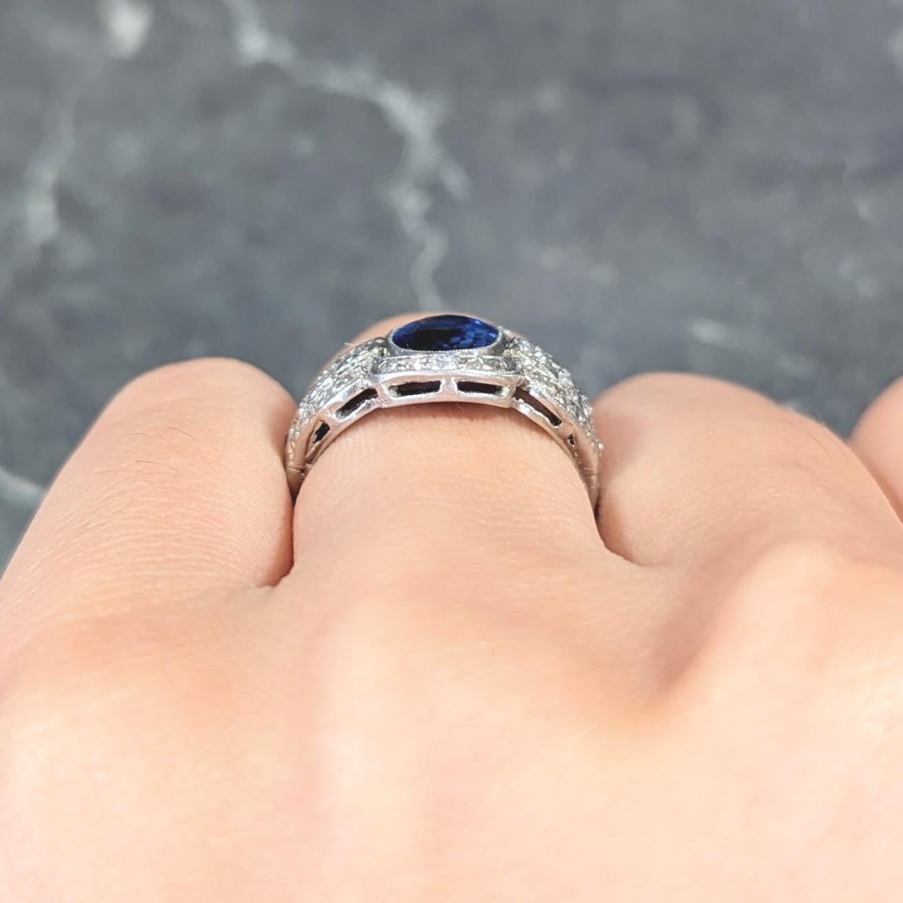 Edwardian 2.56 CTW No Heat Burma Sapphire Diamond Platinum Antique Ring AGL For Sale 8