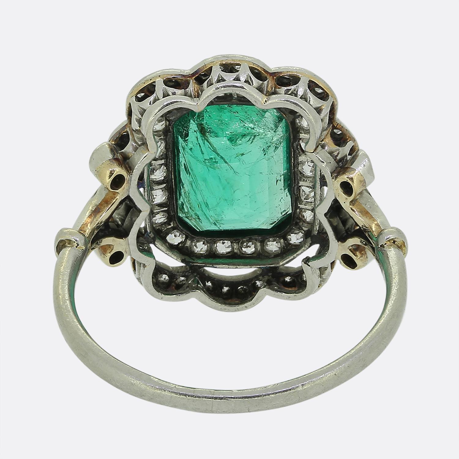 Edwardian 2.60 Carat Colombian Emerald and Diamond Cluster Ring In Good Condition In London, GB