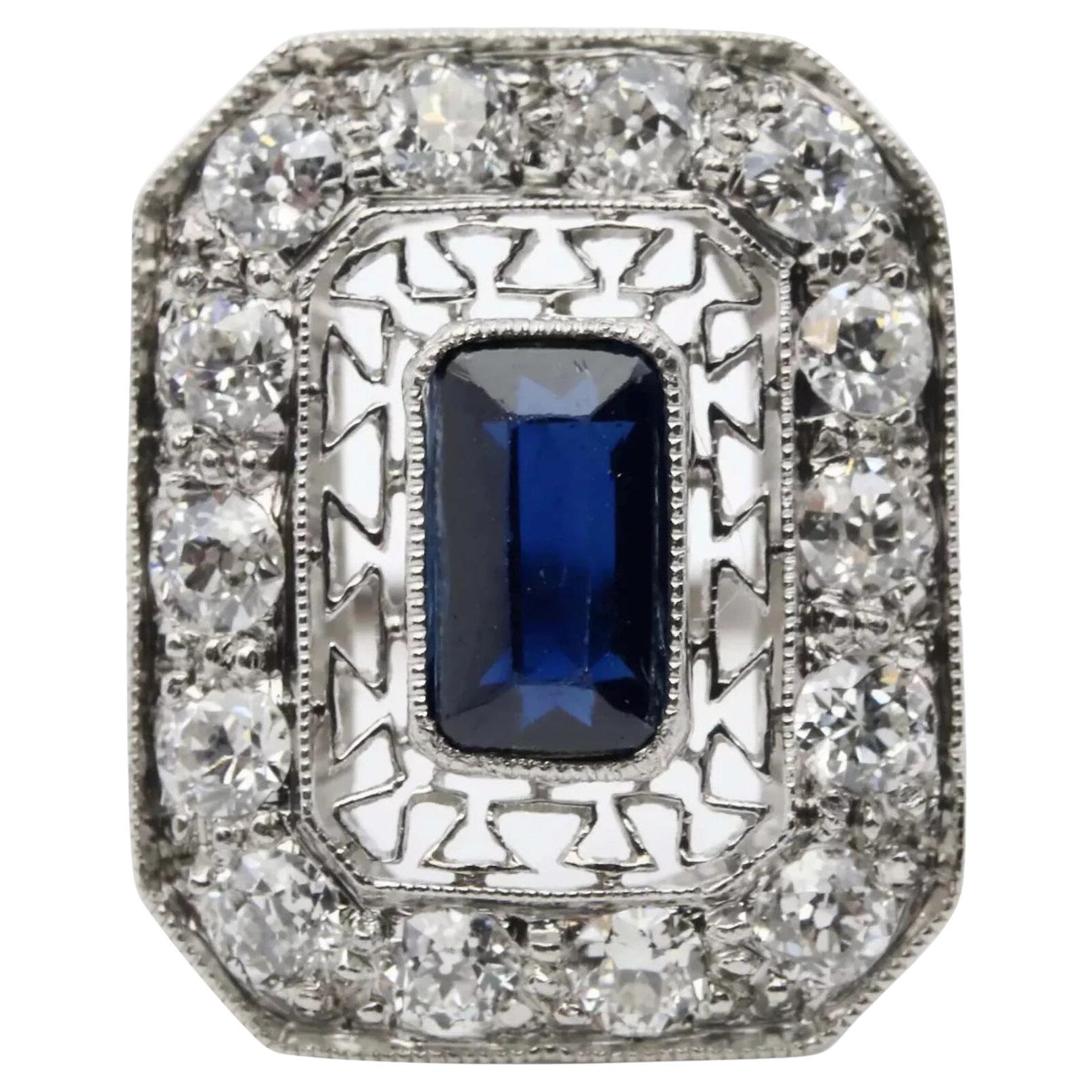 Bague édouardienne 2,65ctw No Heat Sapphire & Diamond Filigree Ring in Platinum
