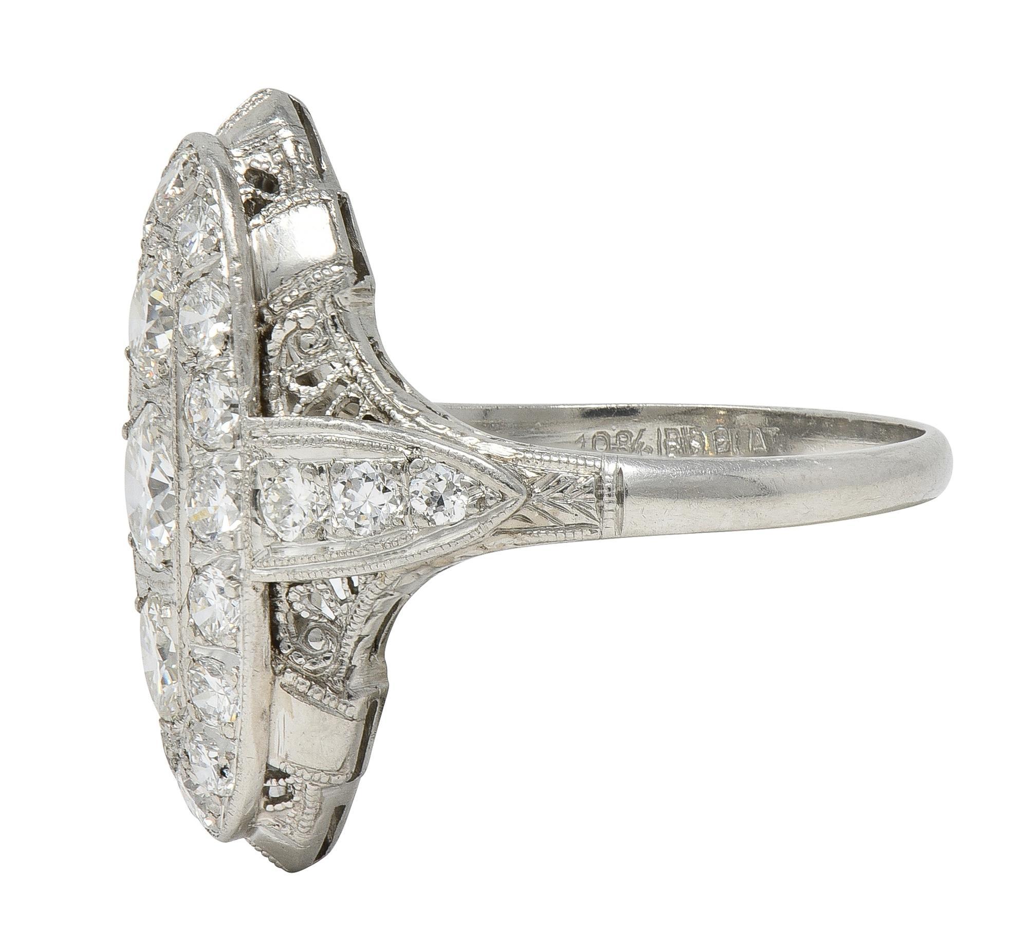 Edwardian 2,68 CTW Diamant Platin Antik Scrolling Navette Abendessen Ring im Angebot 1
