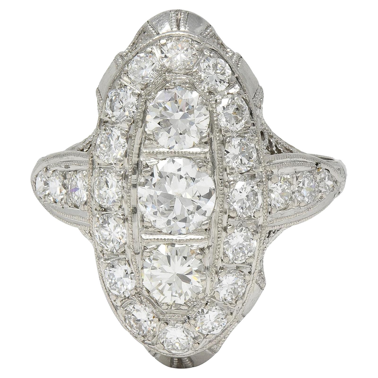Edwardian 2,68 CTW Diamant Platin Antik Scrolling Navette Abendessen Ring im Angebot