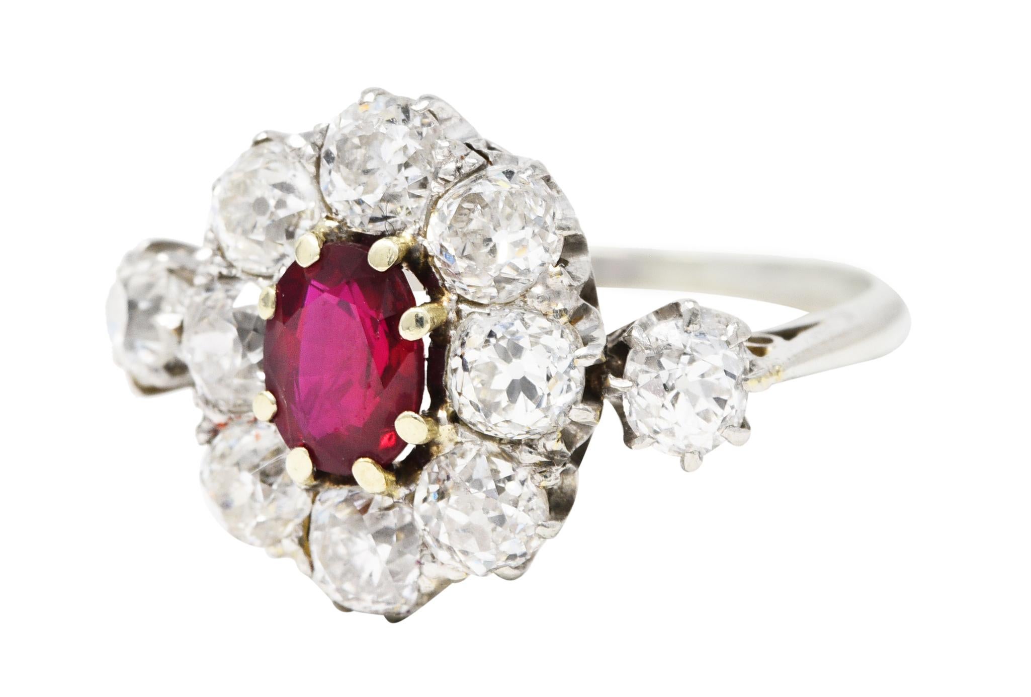 Women's or Men's  Edwardian 2.70 Carats Ruby Old Mine Diamond 18 Karat Two-Tone Gold Cluster Ring