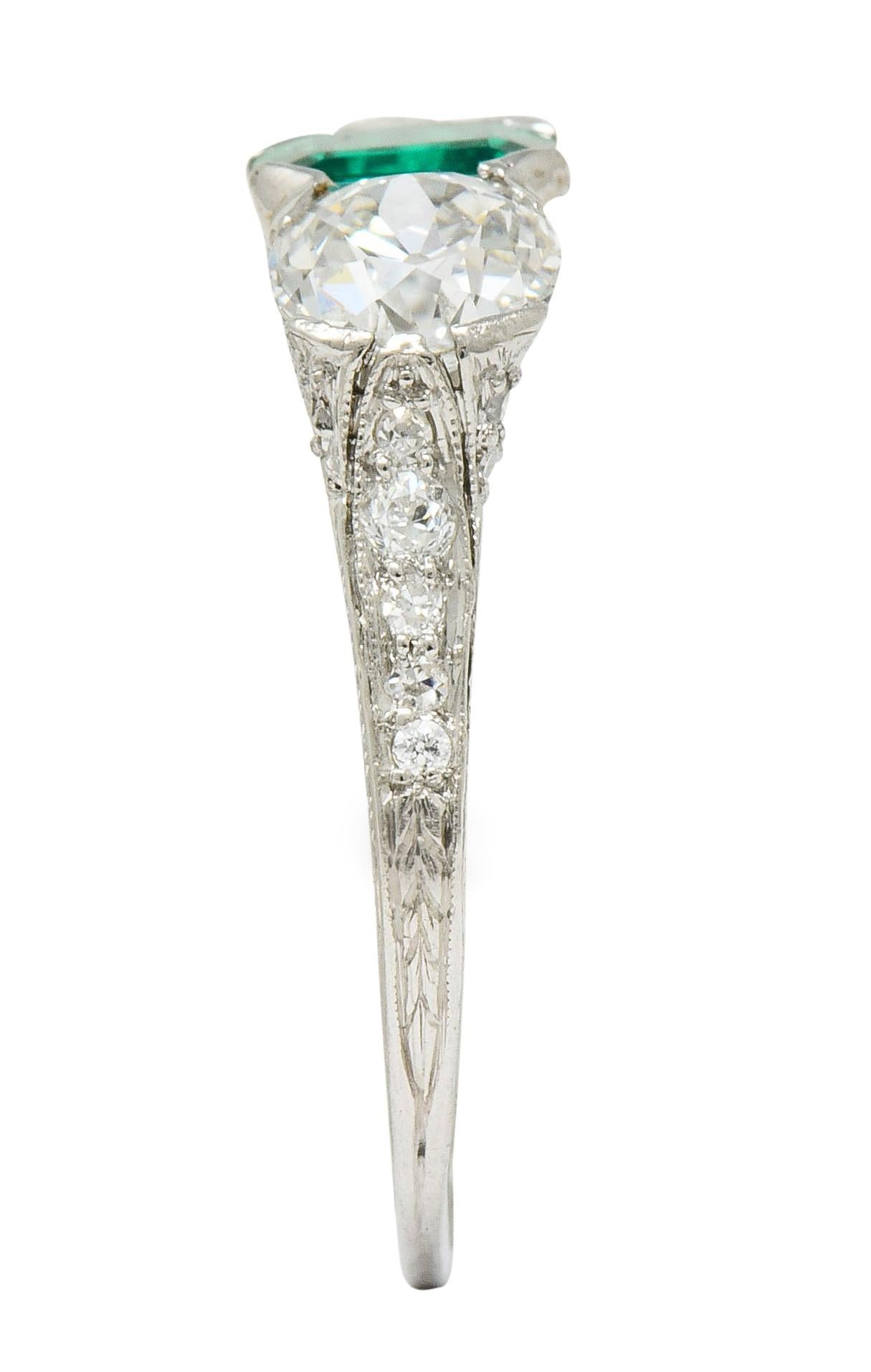 Edwardian 2.71 Carat Emerald Diamond Platinum Three-Stone Ring, circa 1915 4