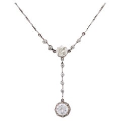 Collana Lariat in platino Edwardian da 2,75 carati di peso totale dei diamanti