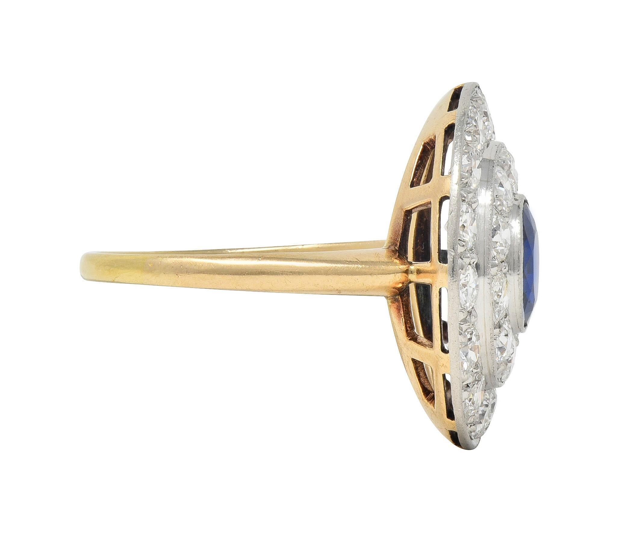 Taille ronde Bague grappe édouardienne ancienne en or 18 carats, platine, diamants et saphir 2,80 carats poids total en vente
