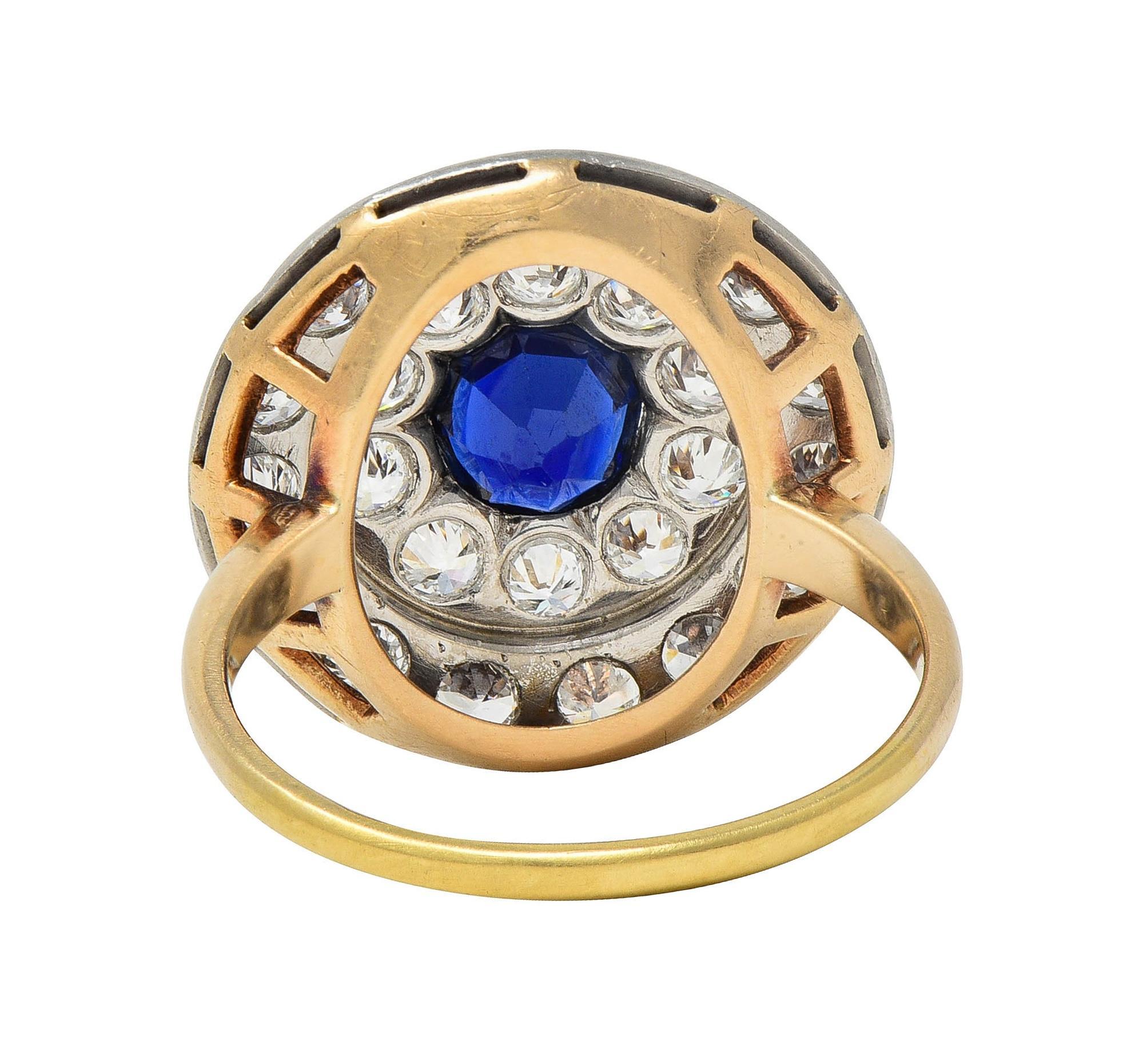 Bague grappe édouardienne ancienne en or 18 carats, platine, diamants et saphir 2,80 carats poids total Excellent état - En vente à Philadelphia, PA