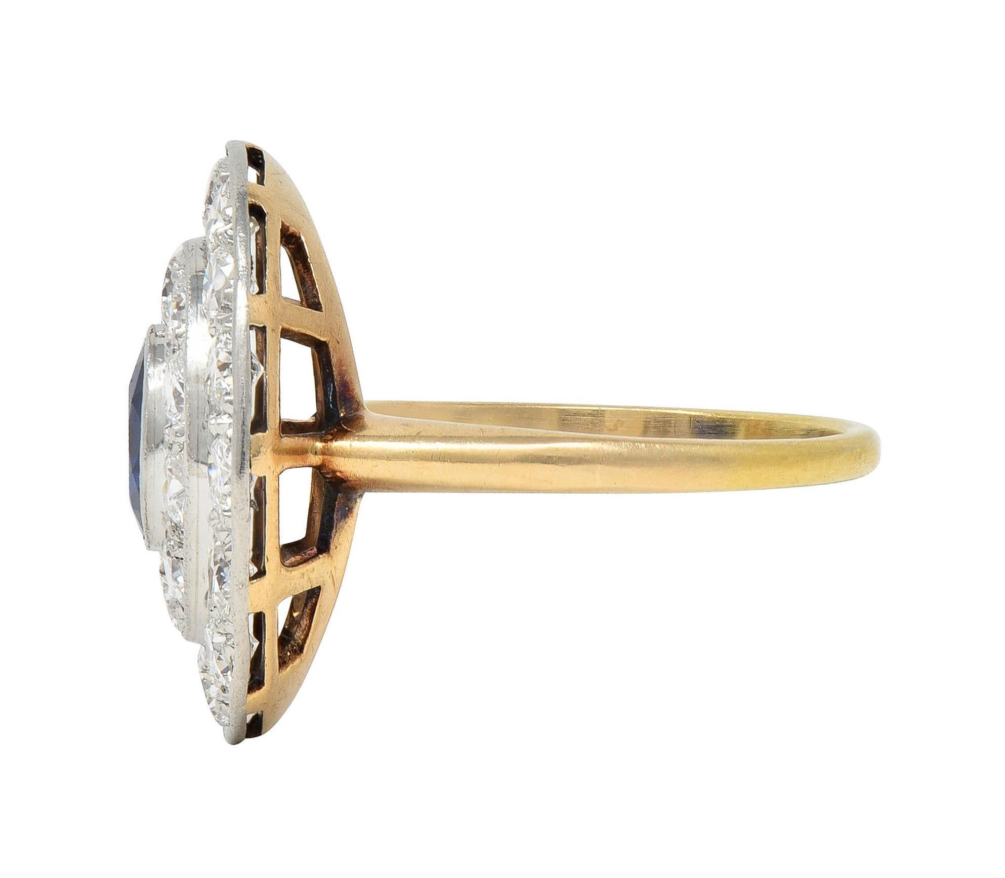 Bague grappe édouardienne ancienne en or 18 carats, platine, diamants et saphir 2,80 carats poids total Unisexe en vente