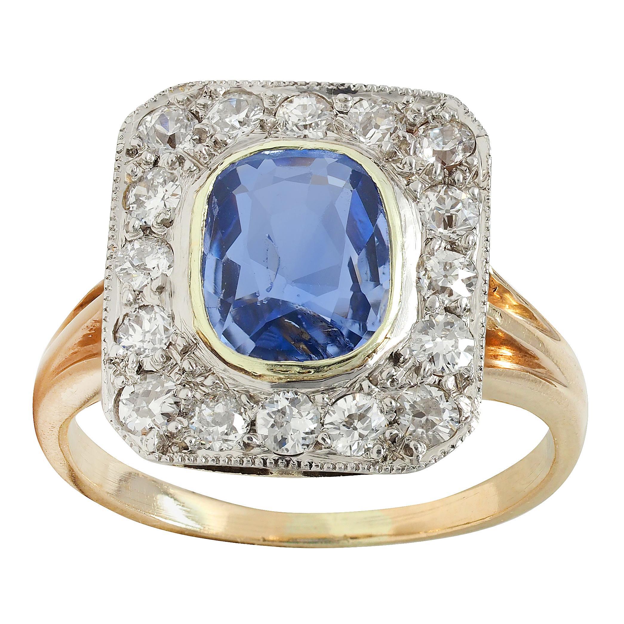 Bague halo édouardienne ancienne en or 14 carats, platine, diamants et saphir 2,98 carats Unisexe en vente