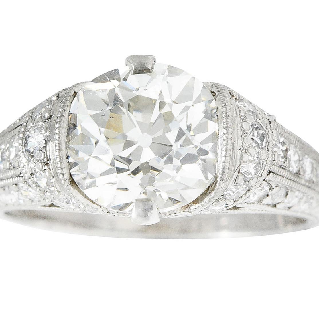 Edwardian 3.00 Carats Diamond Platinum Scrolled Engagement Ring 3