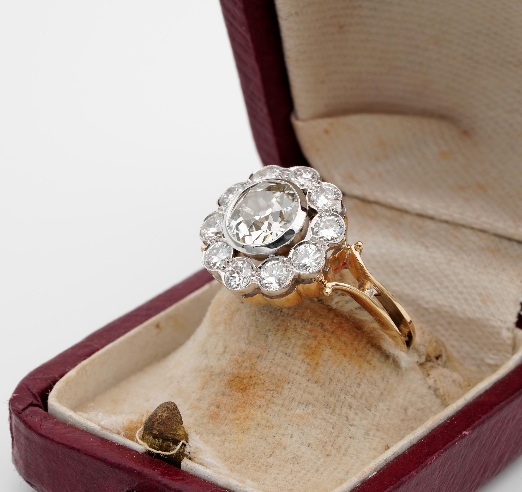 Edwardian 3.10 Ct. Diamond engagement Cluster Ring For Sale 1