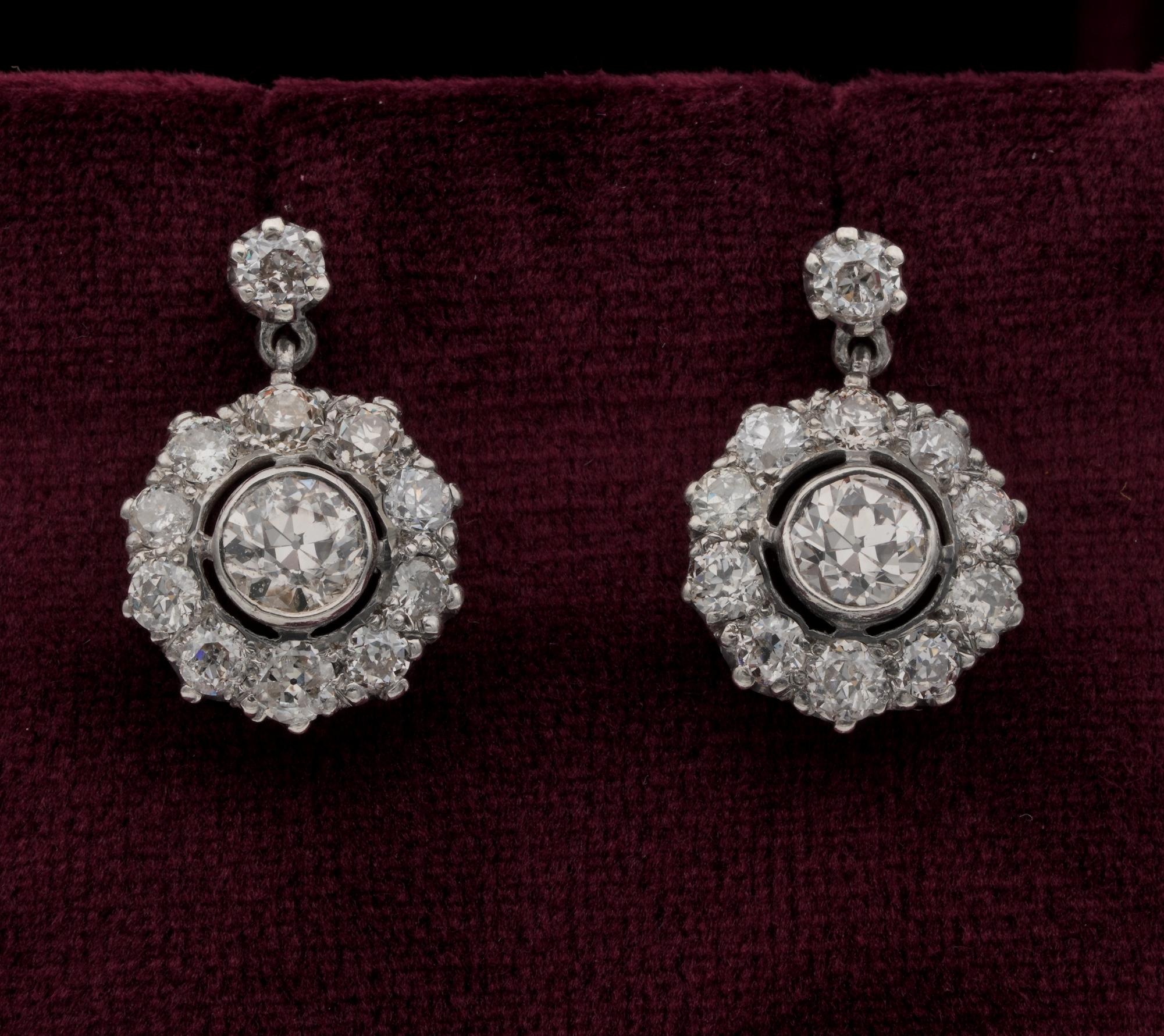 Edwardian dream for all day long!

Bright your ears with something of sensationally beautiful catching the attention for the amazing glisten!
A wonderful pair of authentic Edwardian classic floret design, cluster earrings, dating back to 1900