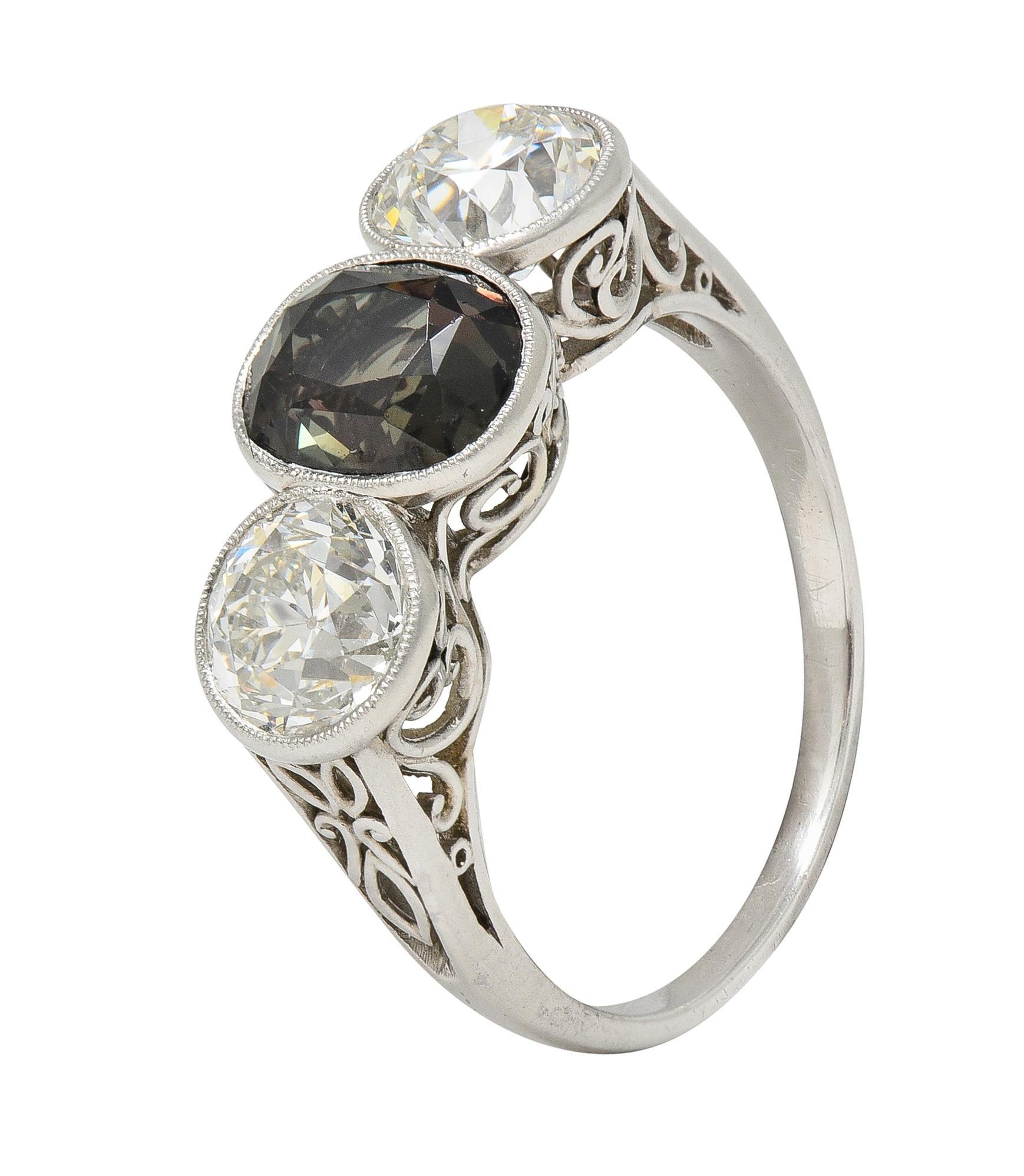 Edwardian 3.30 CTW Alexandrite Diamond Platinum Scrolling Three Stone Ring GIA For Sale 3