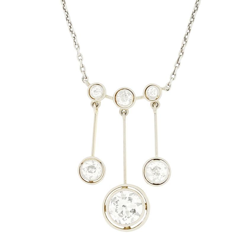 Taille vieille Europe Pendentif triple pendentif Edwardian 3.30ct Diamond Triple Drop, c.1910s en vente