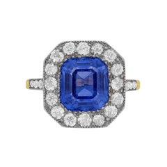 Edwardian 4.05 Carat Sapphire and Diamond Cluster Ring, circa 1910