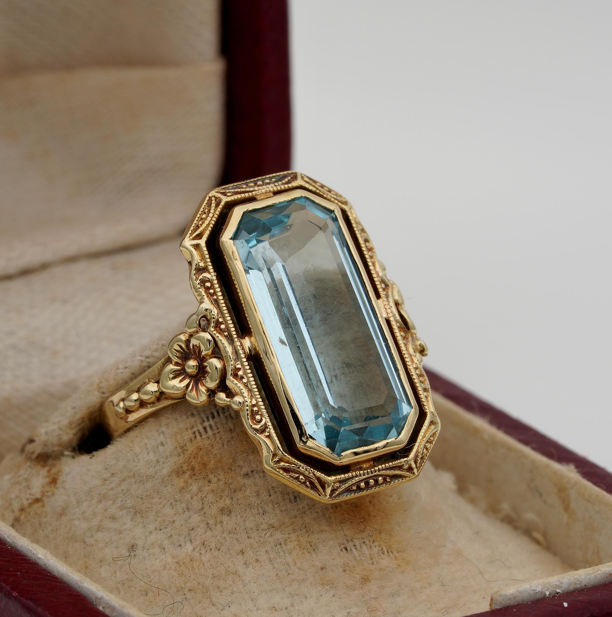 Edwardian 4.50 Carat Natural Untreated Emerald Cut Aquamarine Solitaire Ring For Sale 1
