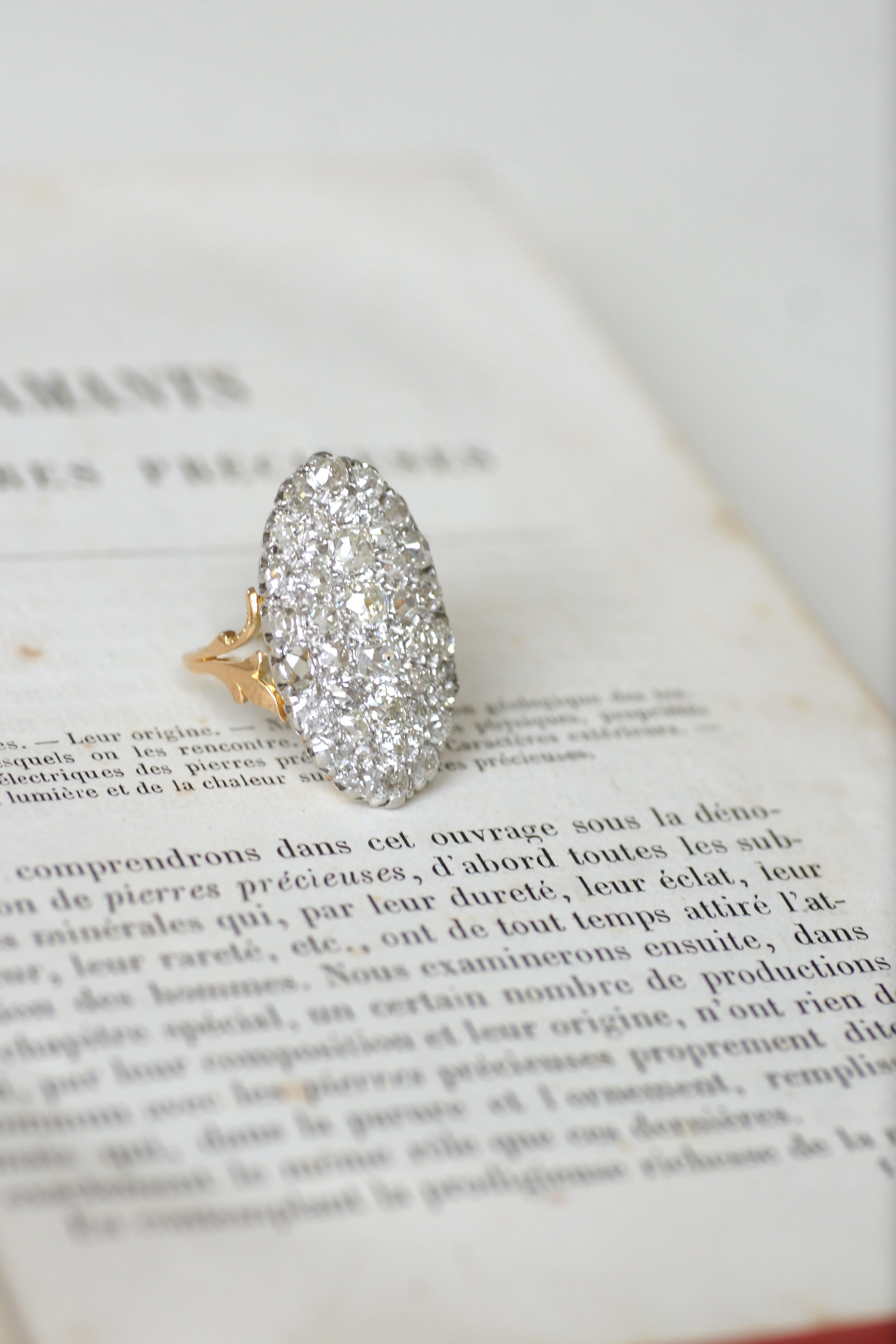 Edwardian 4.75cts Diamonds Navette Ring on Gold and Platinum For Sale 4