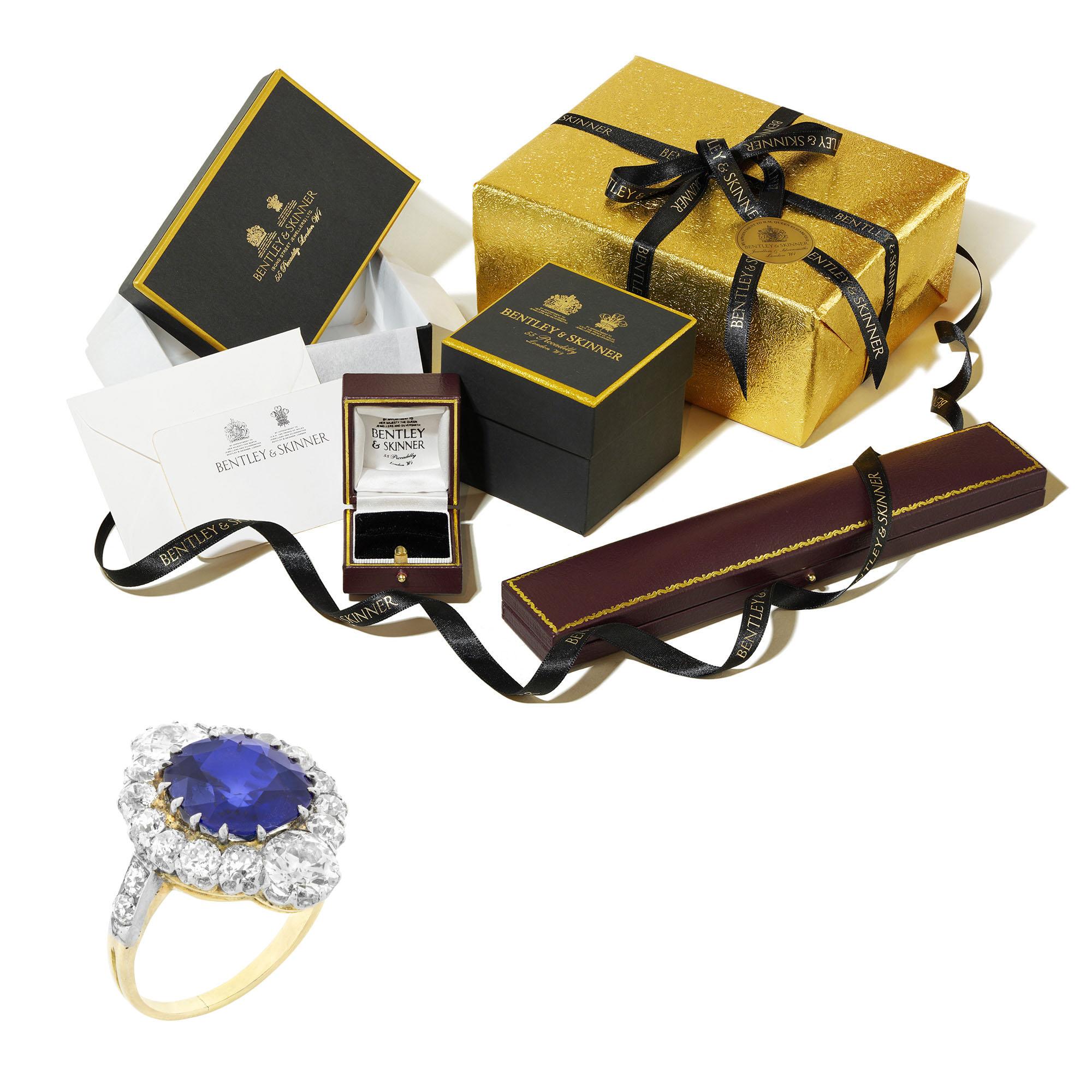 Edwardian 4.84 Carat Fine Burmese Sapphire Diamond Gold Cluster Ring For Sale 4