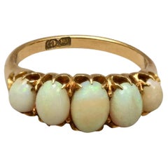 Antiker edwardianischer 5 Stein Natürlicher Opal Cabochons 18k Gelbgold Antiker Ring Größe 6,75