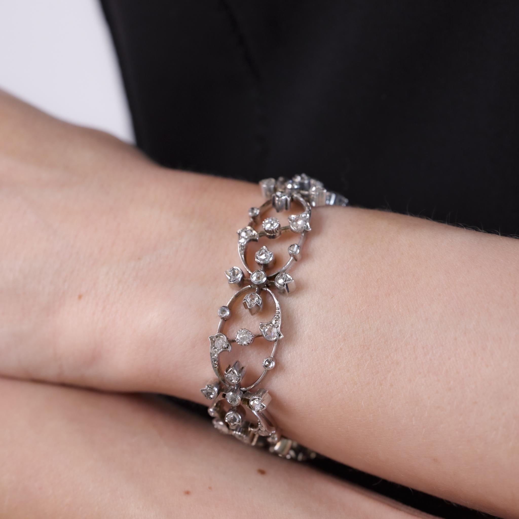Edwardian 5.60 carat diamond 18k white gold and platinum bracelet In Good Condition For Sale In Beverly Hills, CA