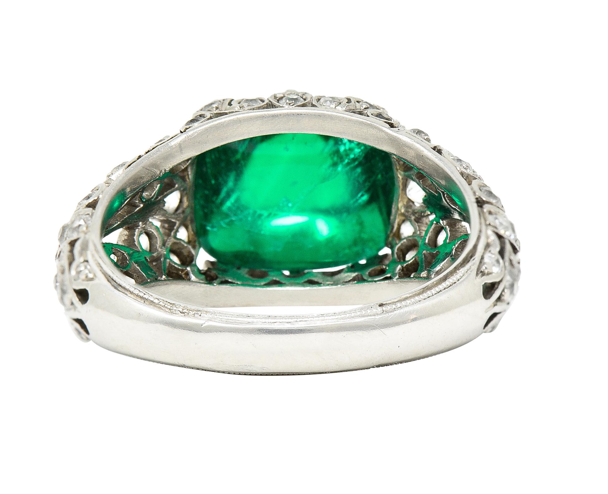 Edwardian 5.90 Carats Colombian Emerald Old European Cut Diamond Platinum Ring In Excellent Condition For Sale In Philadelphia, PA