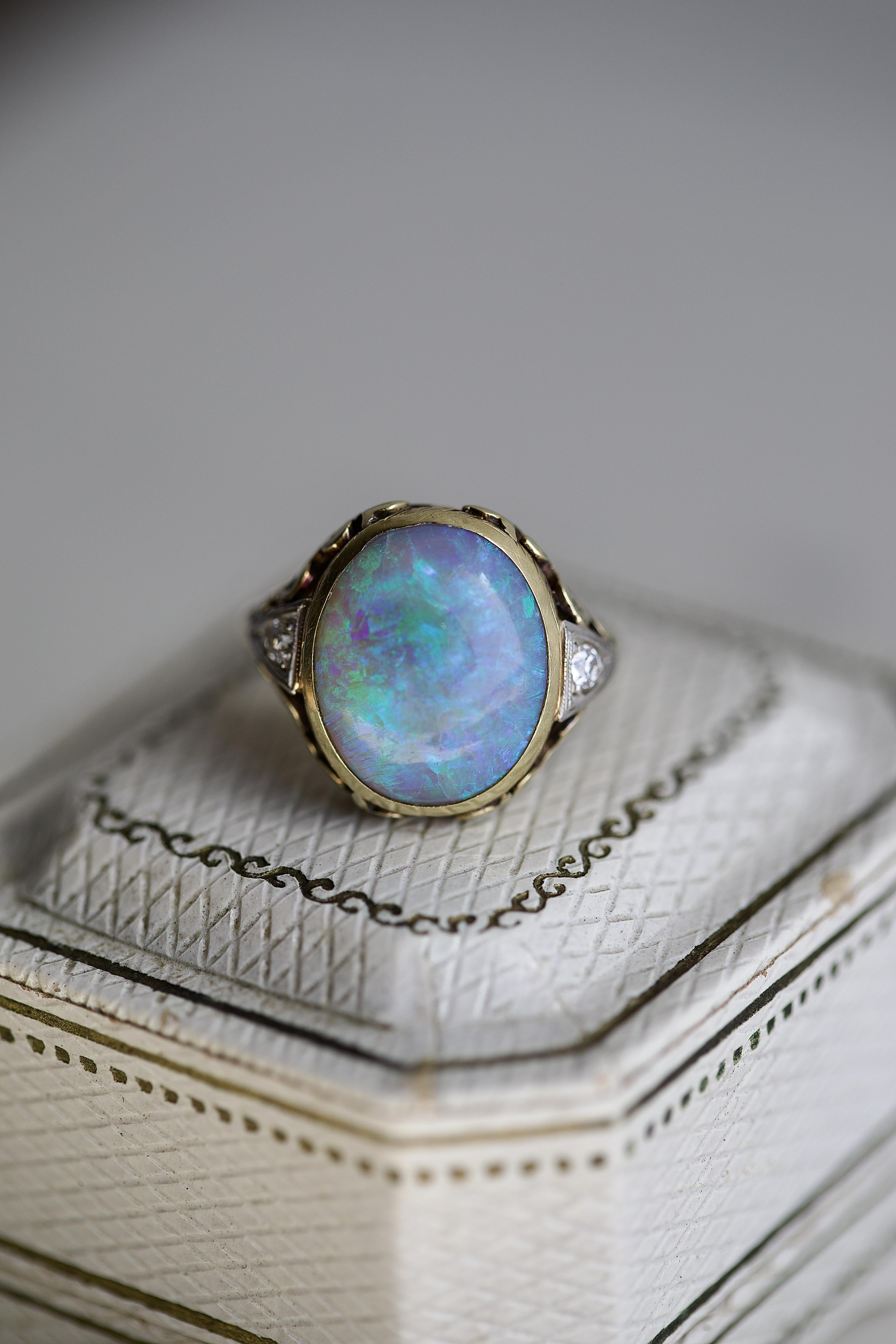 Edwardian 6 Carat Opal Diamond Yellow Gold Ring In Excellent Condition For Sale In Beverly Hills, CA