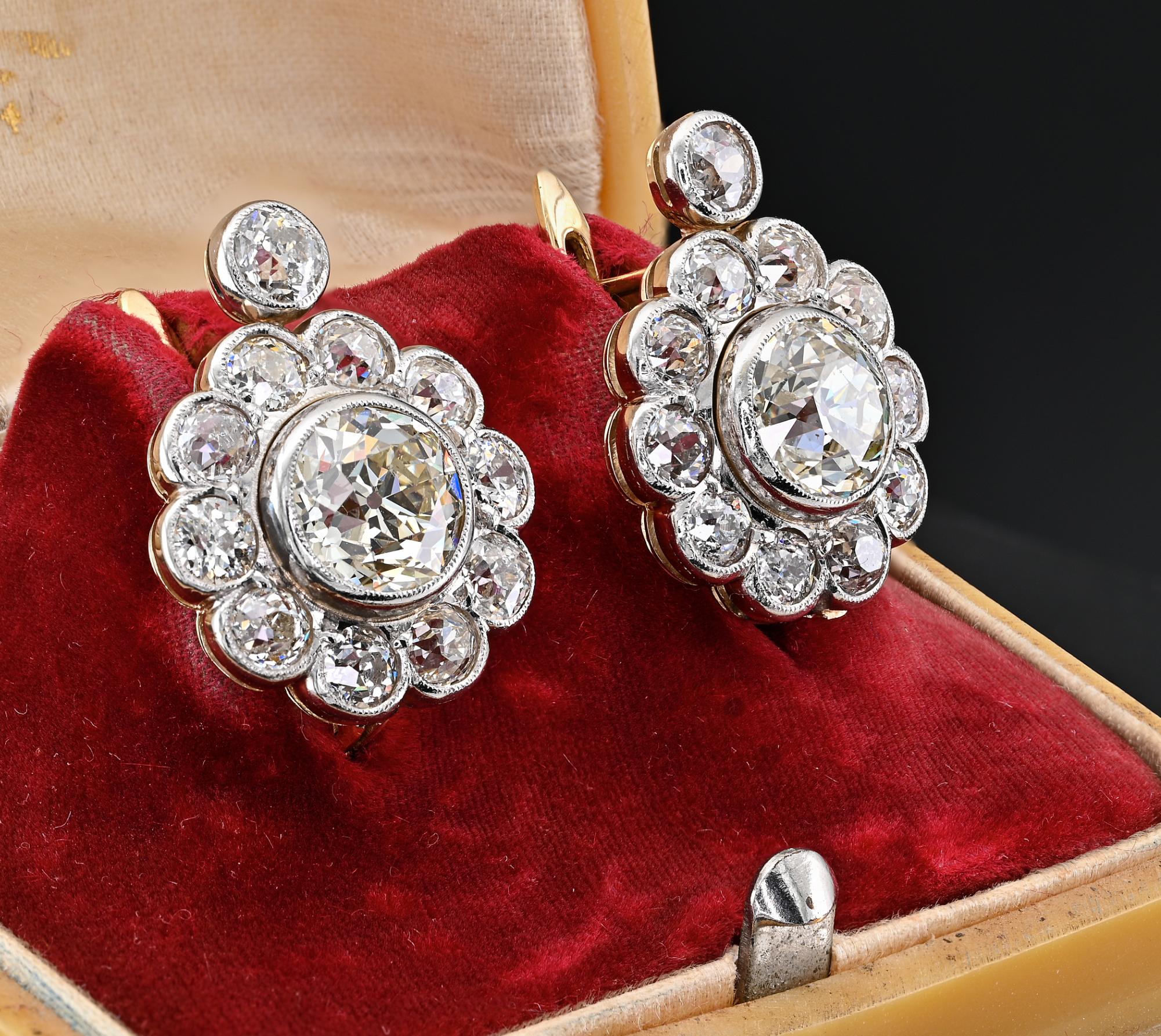 18 KT Gänseblümchen-Ohrringe, edwardianisch, 6,40 Karat Diamant im Zustand „Gut“ im Angebot in Napoli, IT