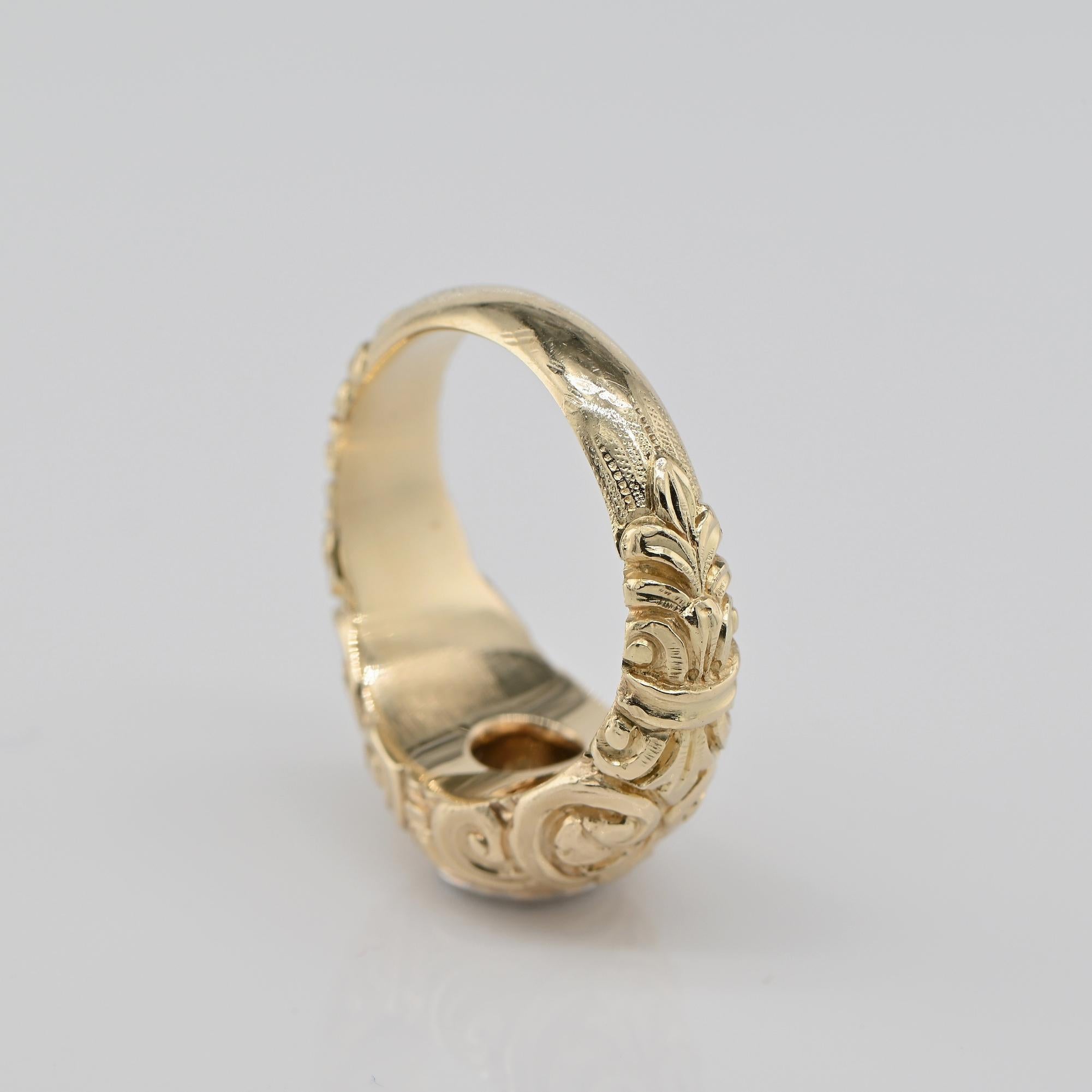 Edwardian .75 Ct Diamond Solitaire Deep Carved 18 KT Gold Ring For Sale 2