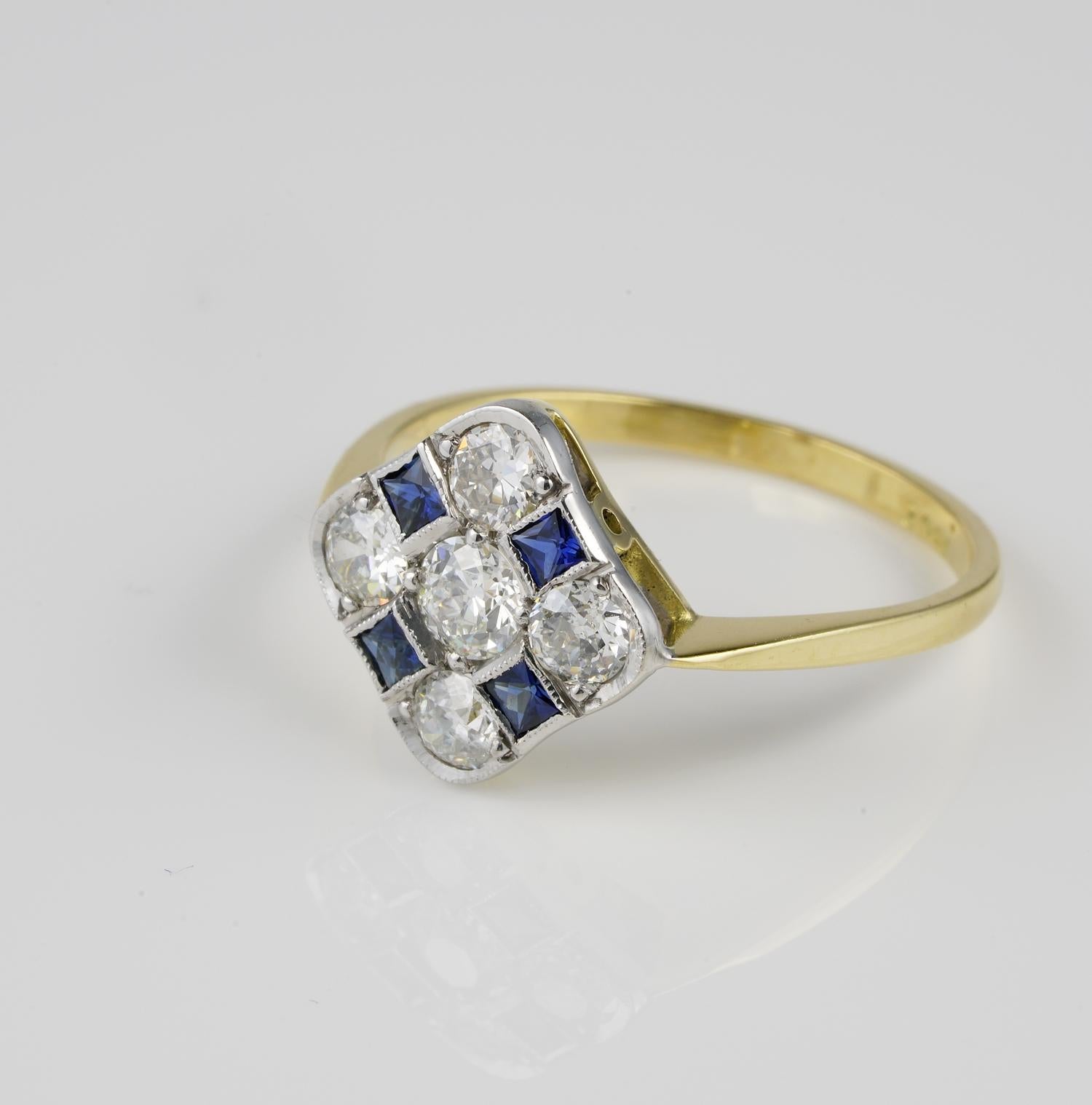 Edwardian .85 Ct Diamond .35 Ct Sapphire 18 KT Platinum Ring In Good Condition For Sale In Napoli, IT